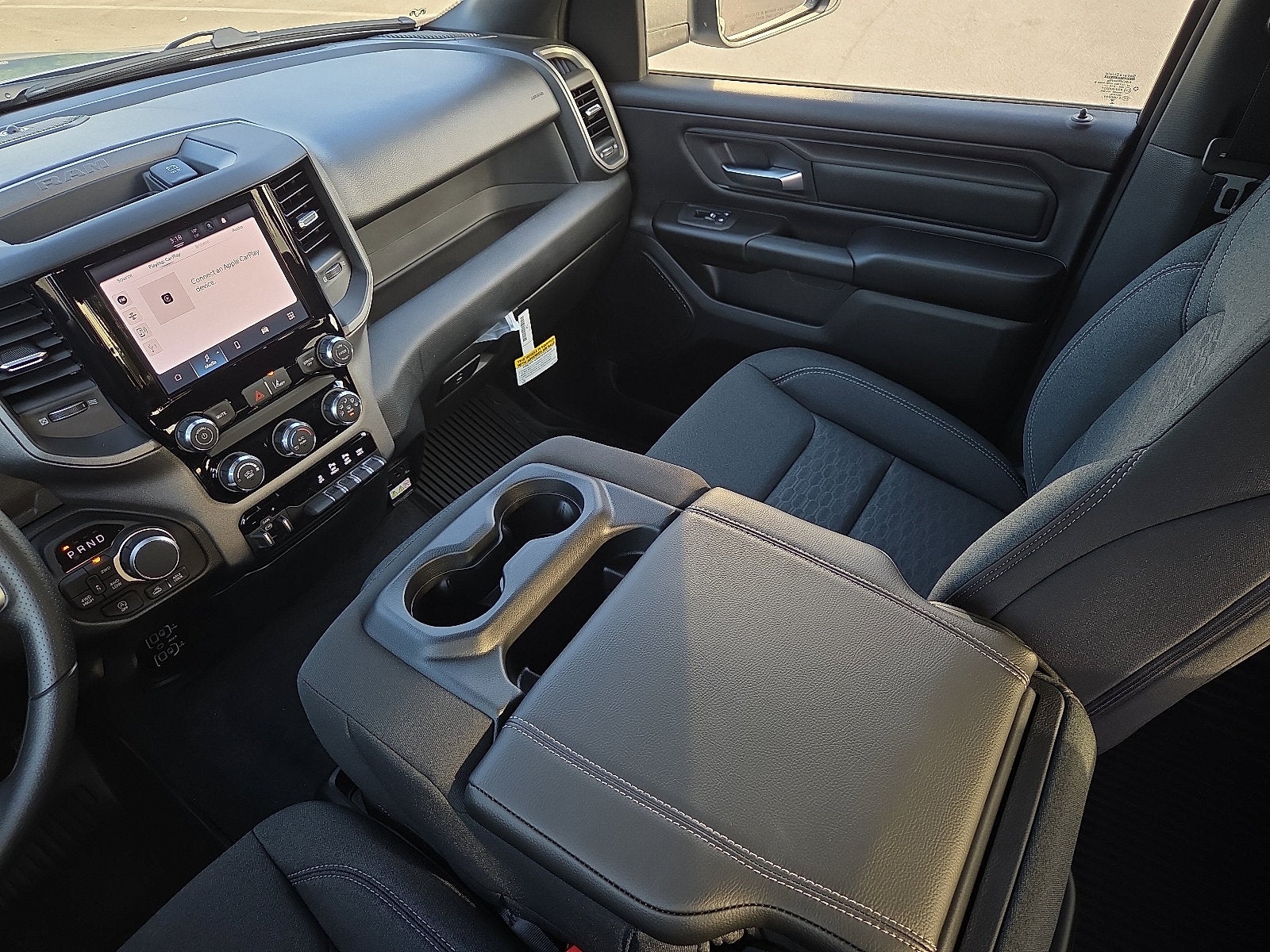 2027 RAM Ram 1500 RAM 1500 WARLOCK CREW CAB 4X4 5'7' BOX