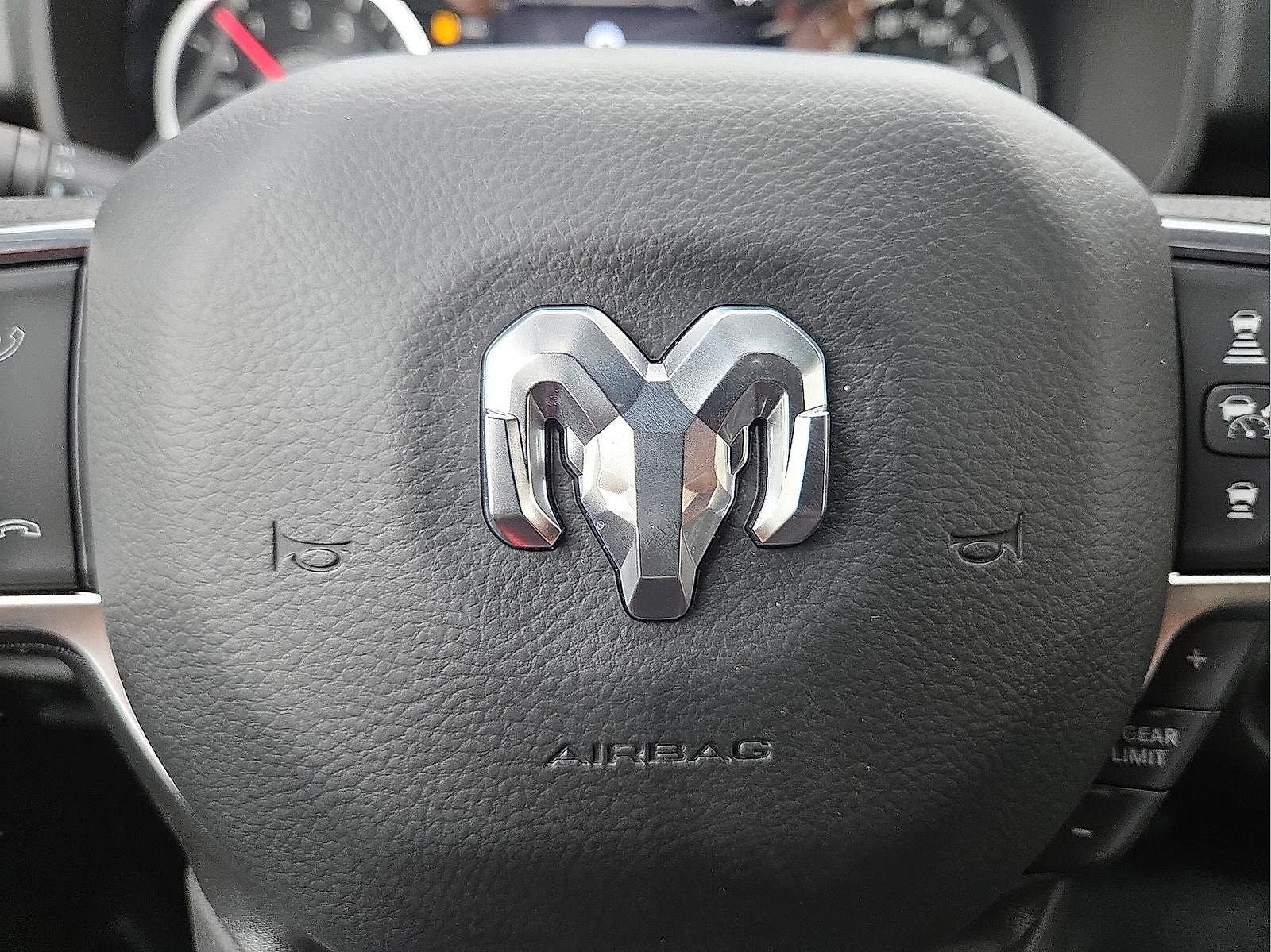 2026 RAM Ram 1500 RAM 1500 WARLOCK CREW CAB 4X4 5'7' BOX