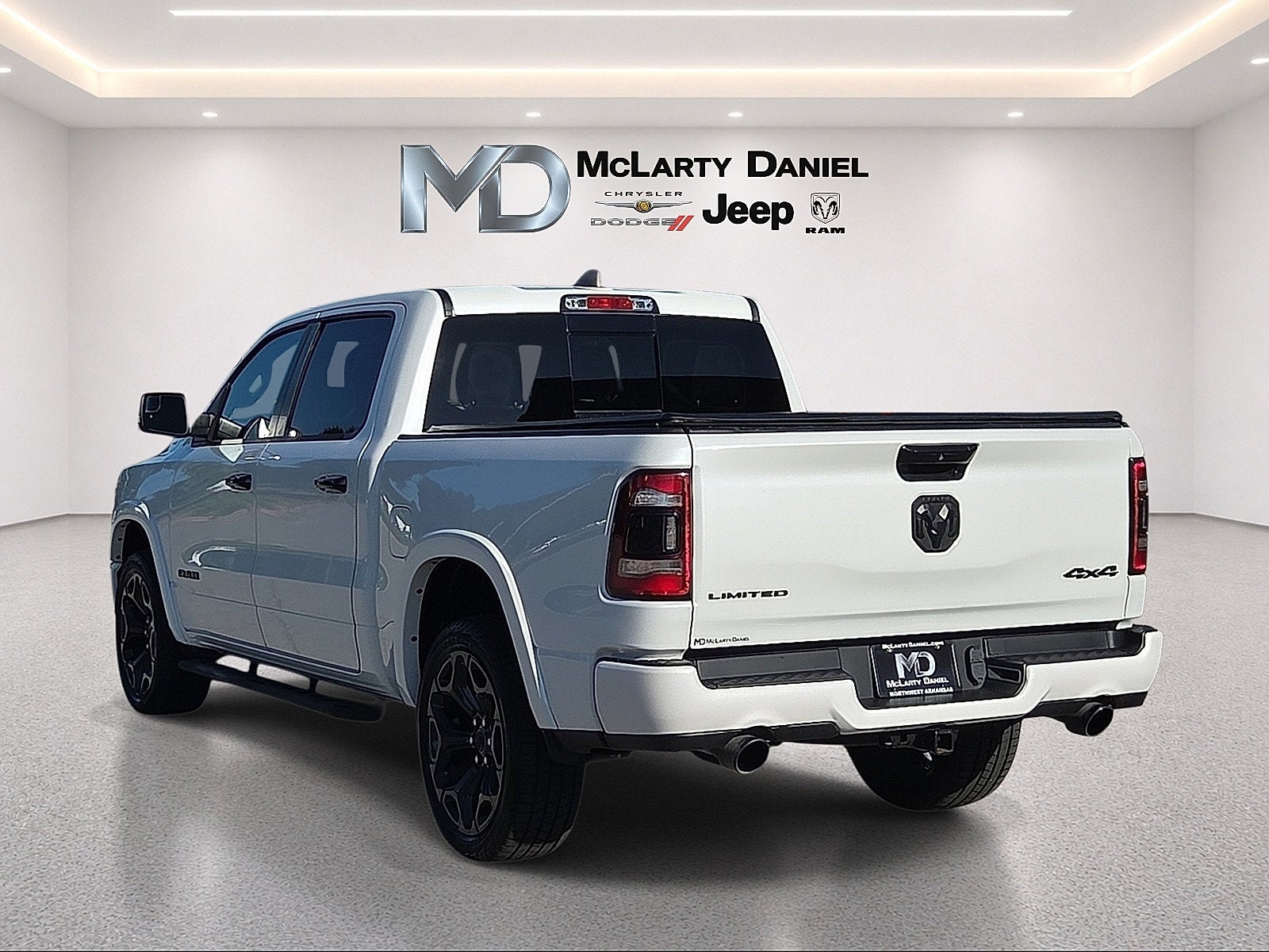 2024 RAM 1500 Limited Crew Cab 4x4 5'7' Box