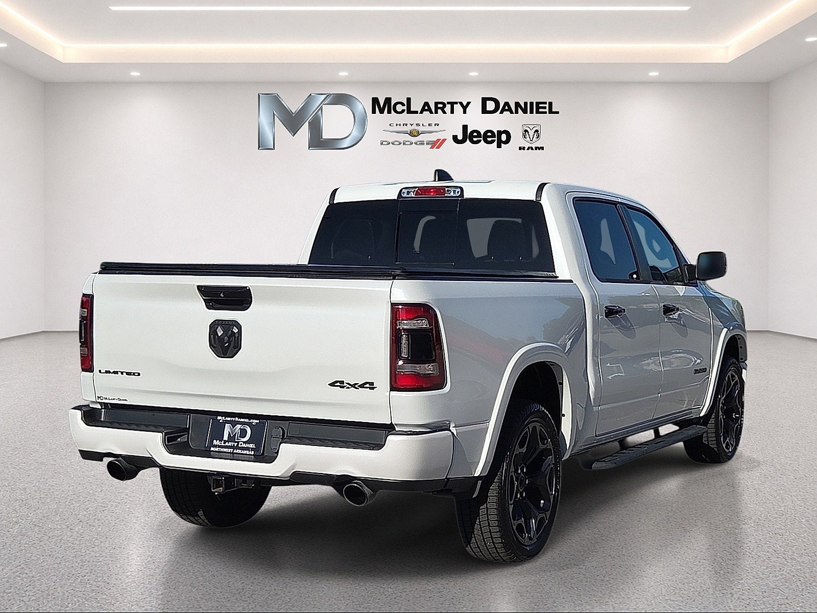 2024 RAM 1500 Limited Crew Cab 4x4 5'7' Box