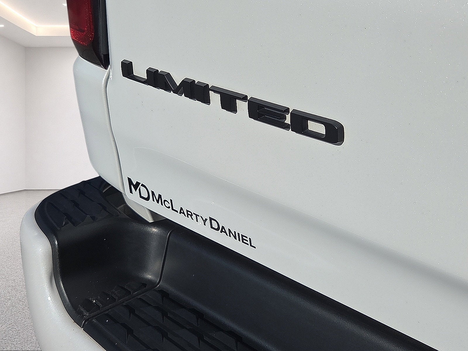 2024 RAM 1500 Limited Crew Cab 4x4 5'7' Box