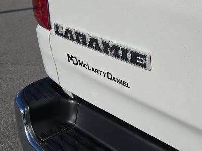 2020 RAM 1500 Laramie Crew Cab 4x4 5'7' Box