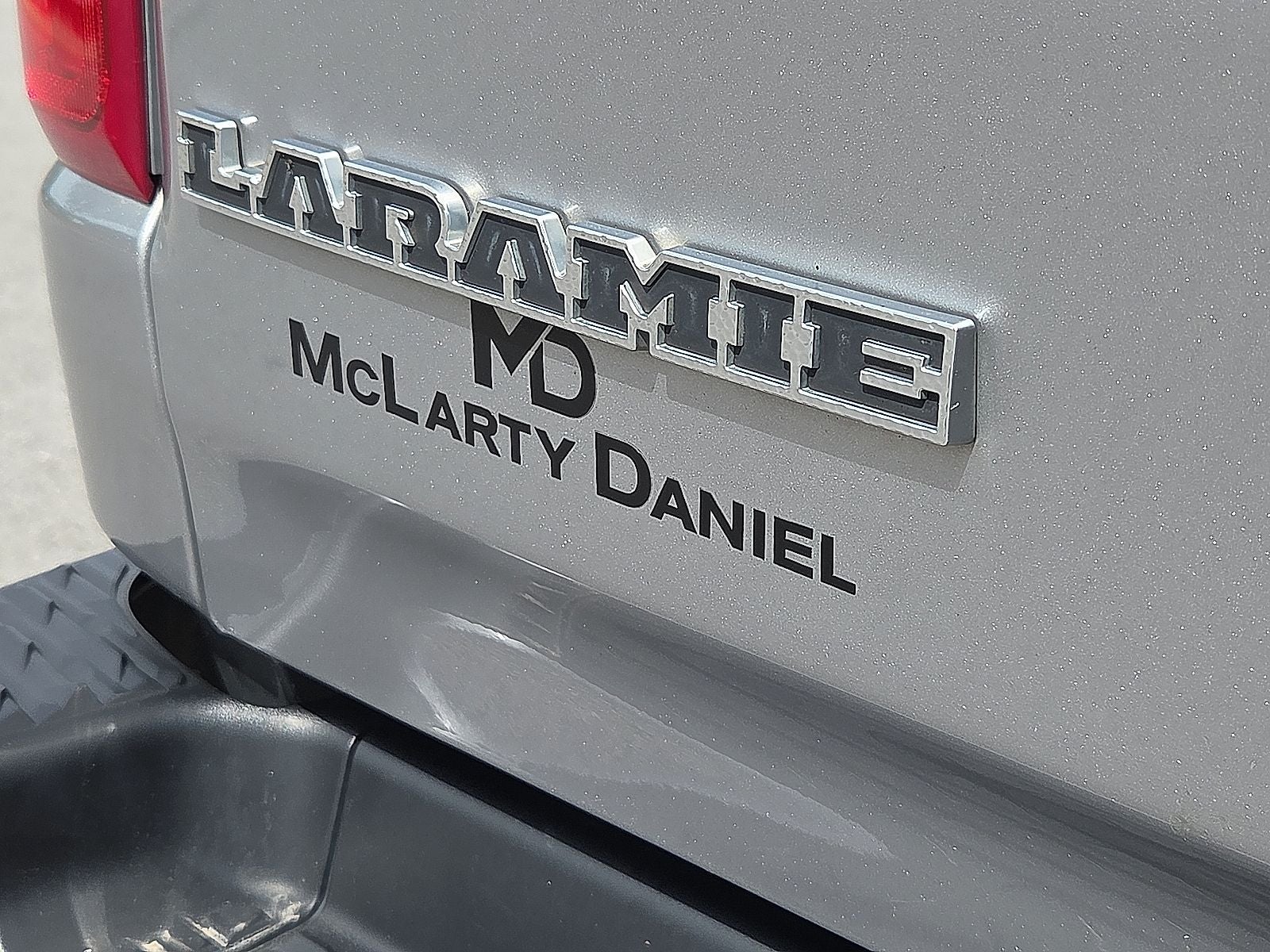 2021 RAM 1500 Laramie Crew Cab 4x4 5'7' Box