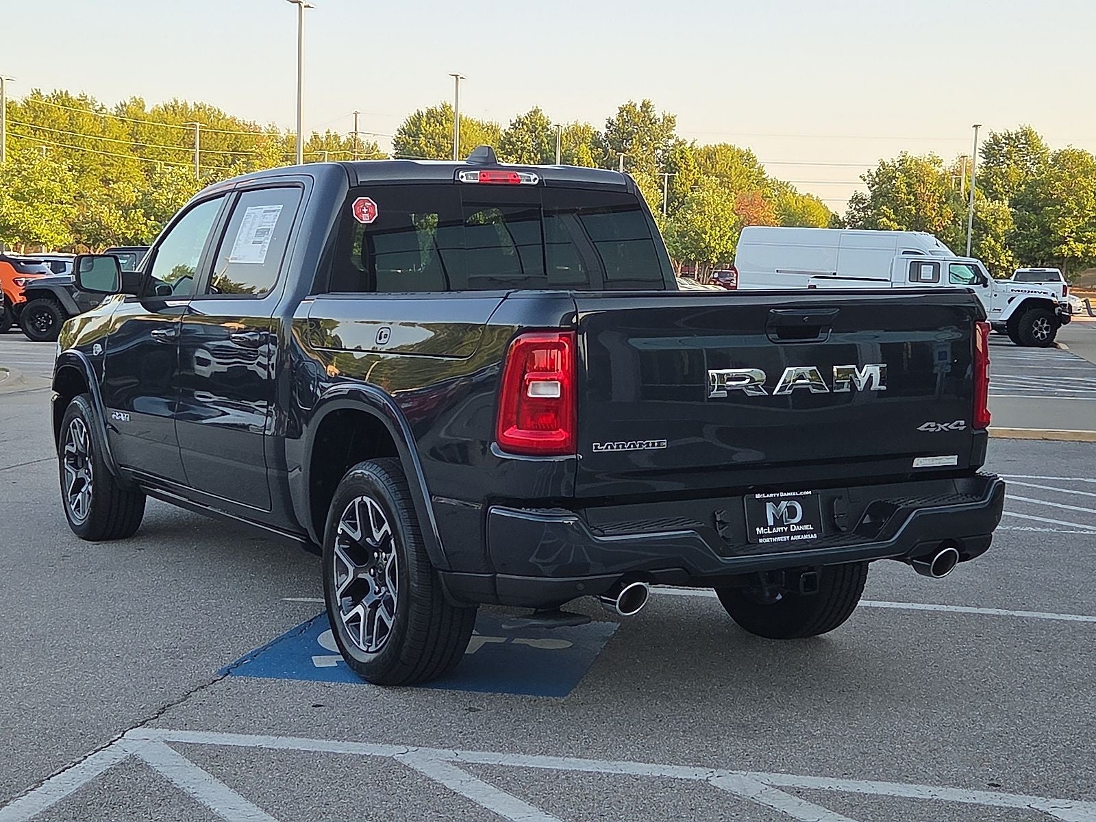 2027 RAM Ram 1500 RAM 1500 LARAMIE CREW CAB 4X4 5'7' BOX