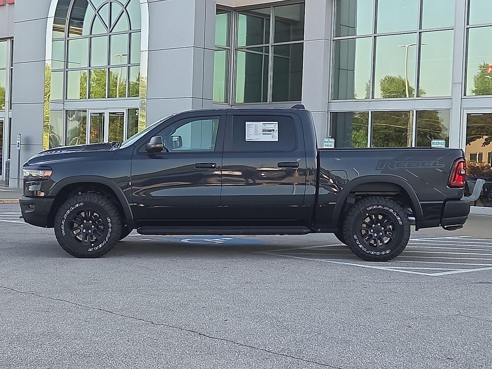 2027 RAM Ram 1500 RAM 1500 REBEL CREW CAB 4X4 5'7' BOX