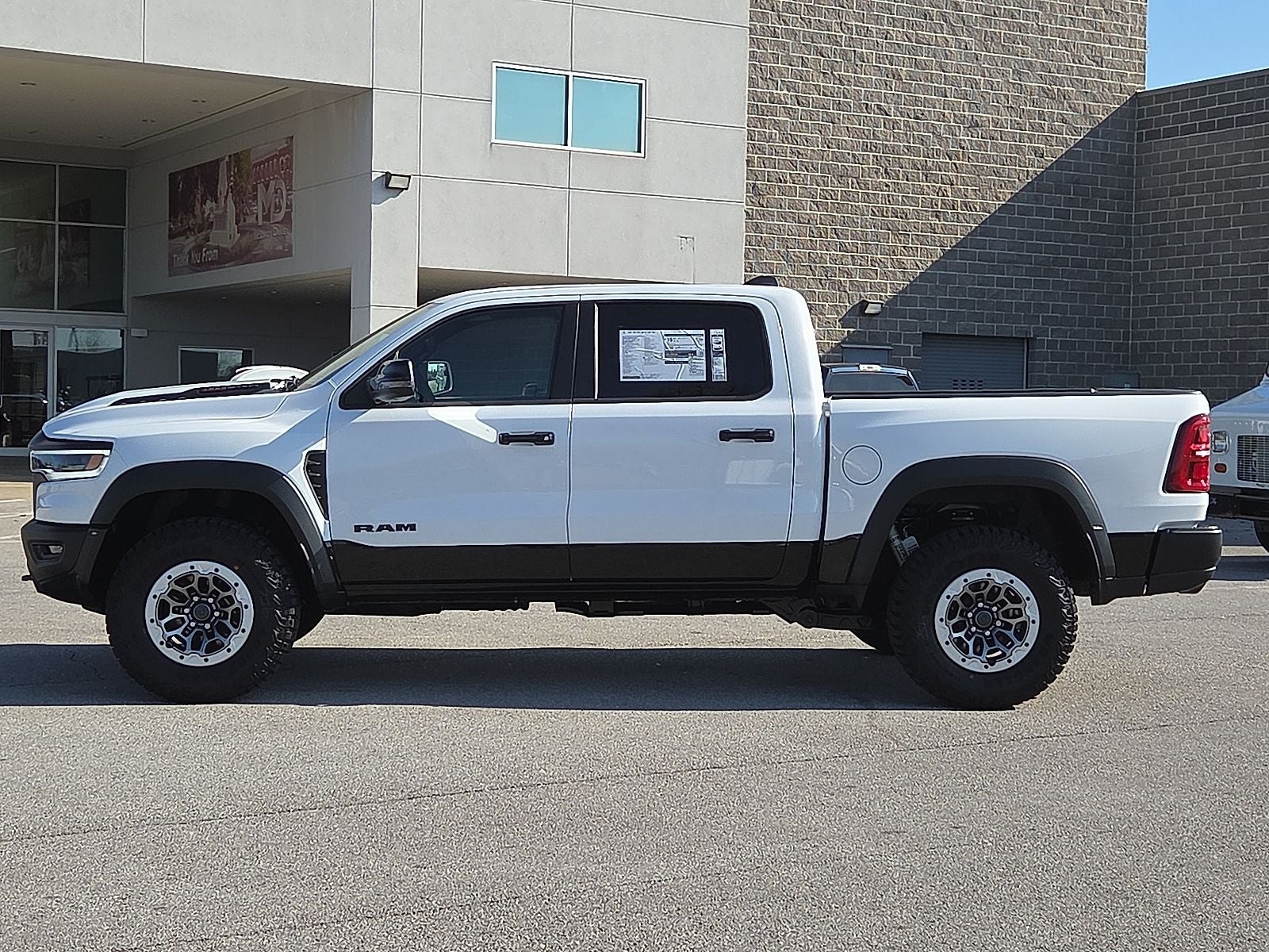 2026 RAM Ram 1500 RAM 1500 RHO CREW CAB 4X4 5'7' BOX