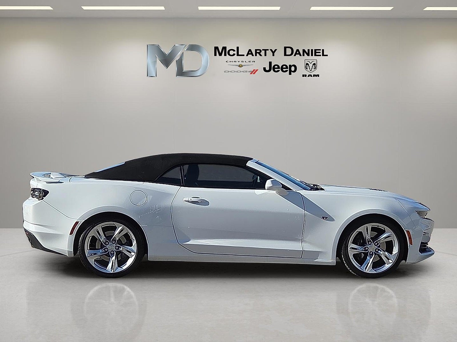 2024 Chevrolet Camaro RWD Convertible 2SS
