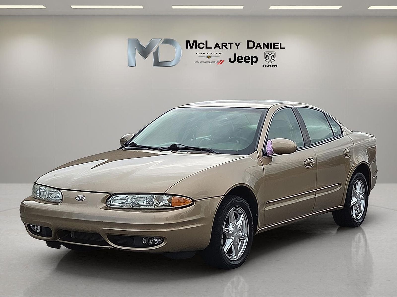 Used 1999 Oldsmobile Alero GLS with VIN 1G3NF52E8XC305667 for sale in Bentonville, AR