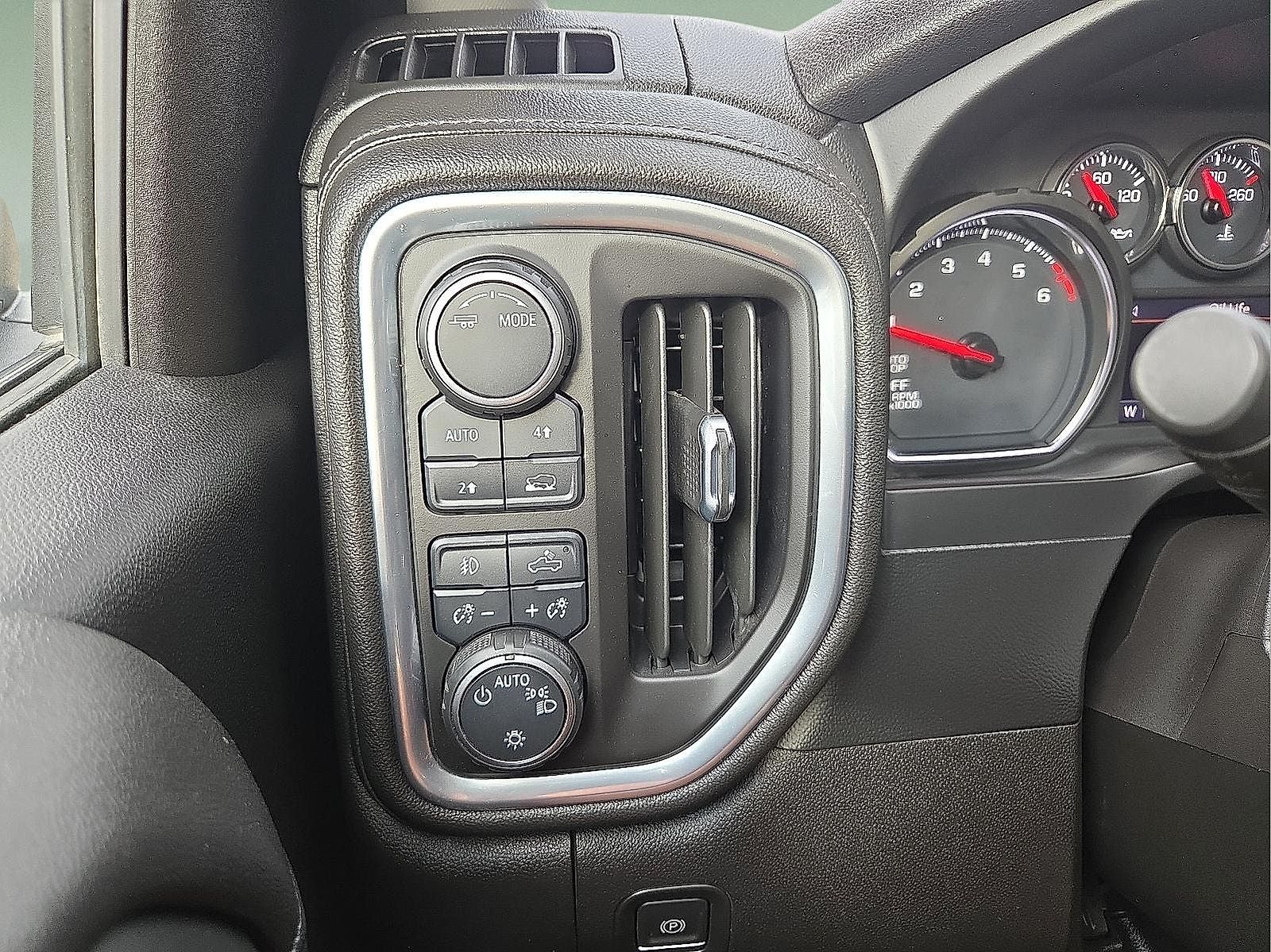 2021 Chevrolet Silverado 1500 4WD Crew Cab Short Bed RST