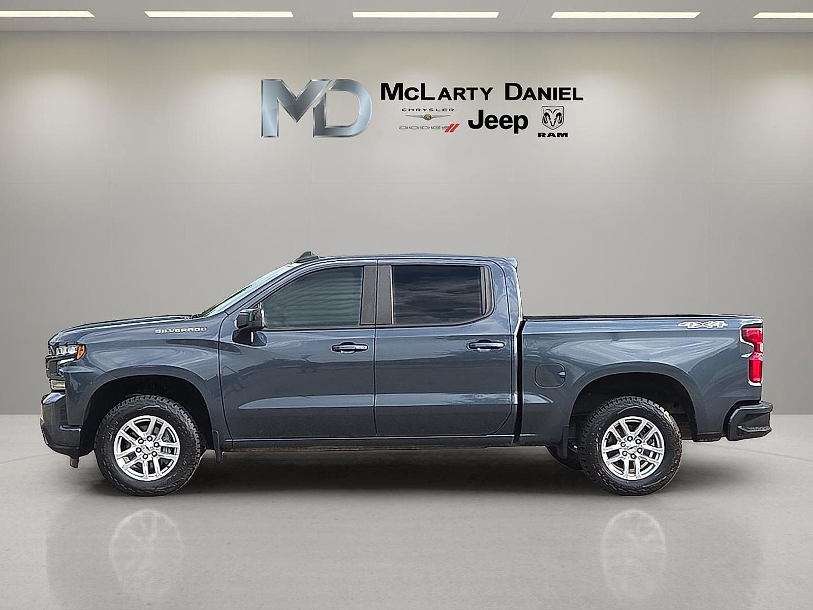 2021 Chevrolet Silverado 1500 4WD Crew Cab Short Bed RST