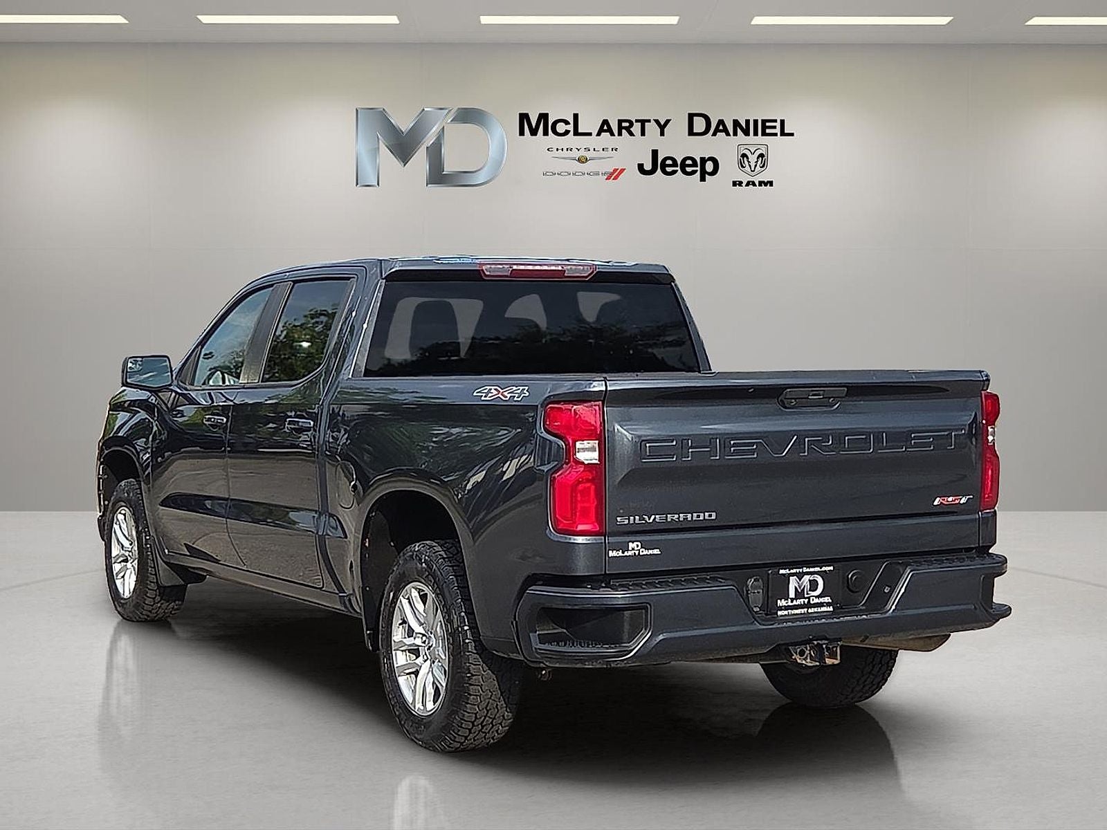 2021 Chevrolet Silverado 1500 4WD Crew Cab Short Bed RST