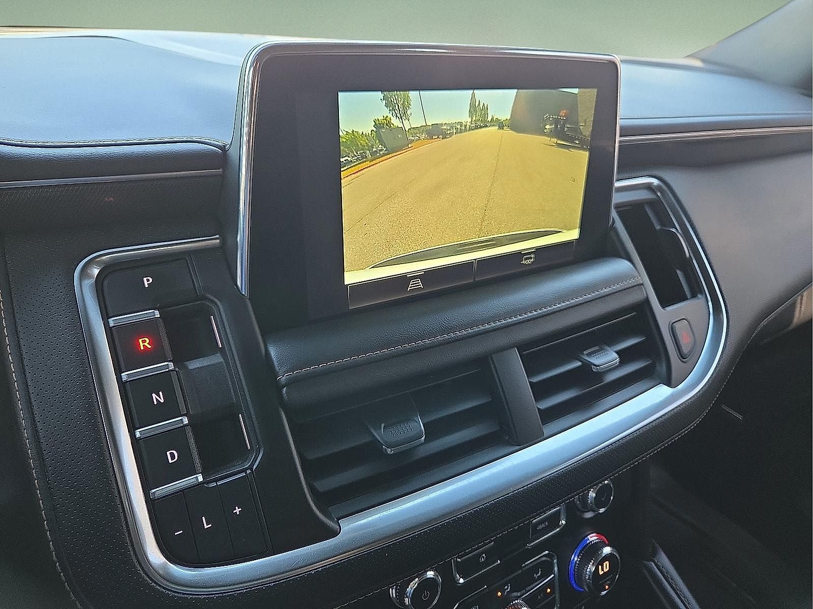 2022 GMC Yukon 4WD AT4