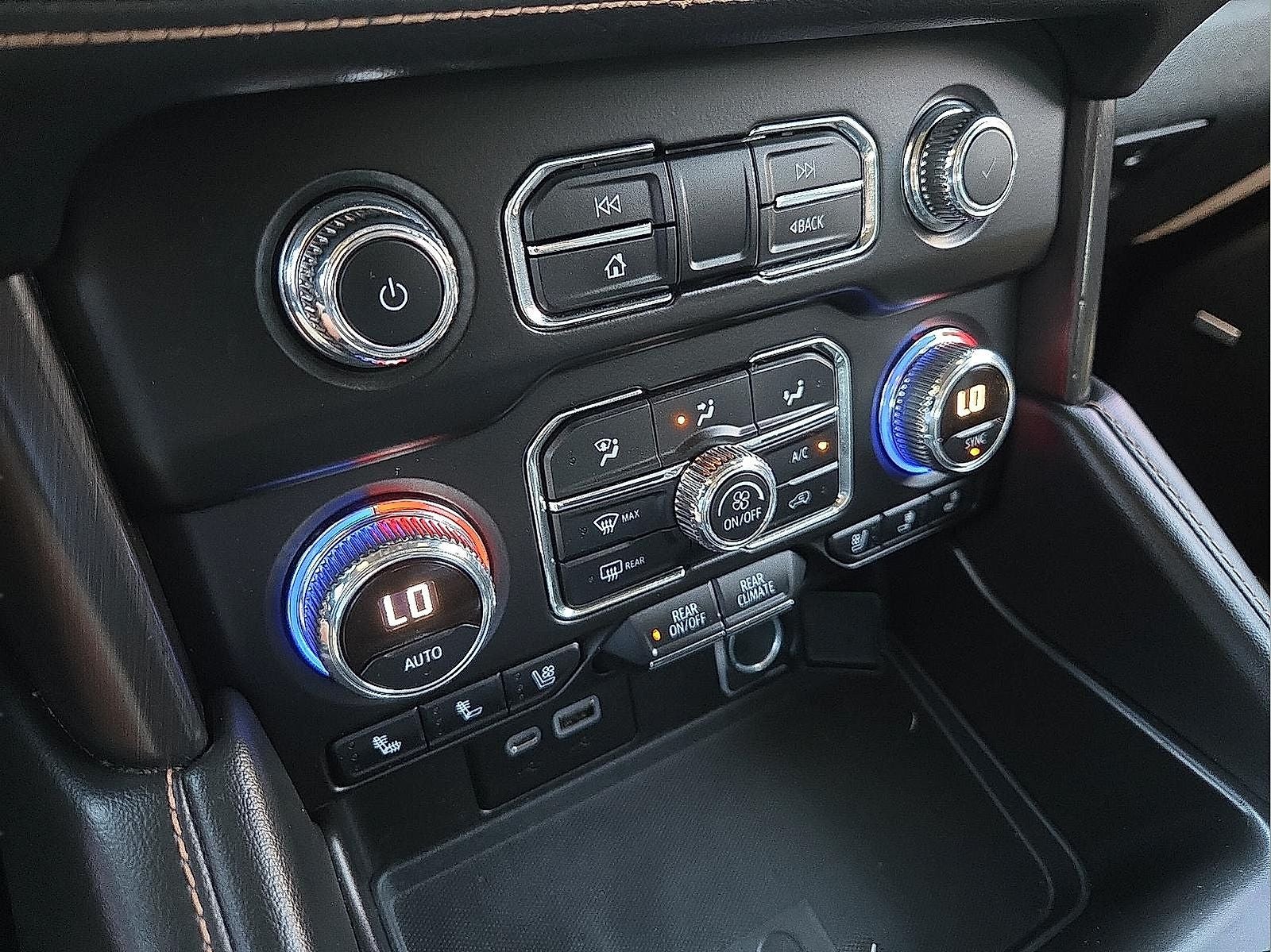 2022 GMC Yukon 4WD AT4