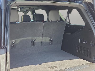 2023 GMC Yukon XL 4WD AT4