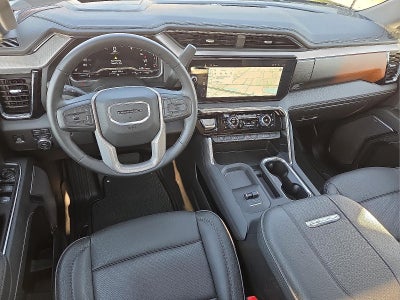 2025 GMC Sierra 2500HD 4WD Crew Cab Standard Bed Denali
