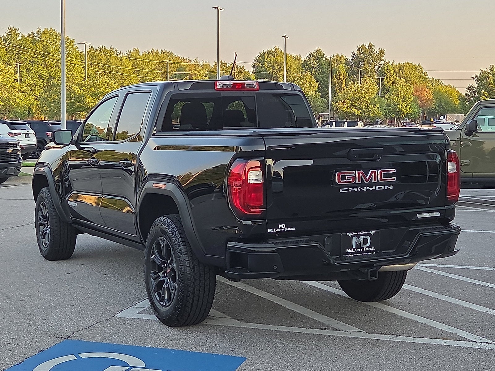 2025 GMC Canyon 2WD Elevation