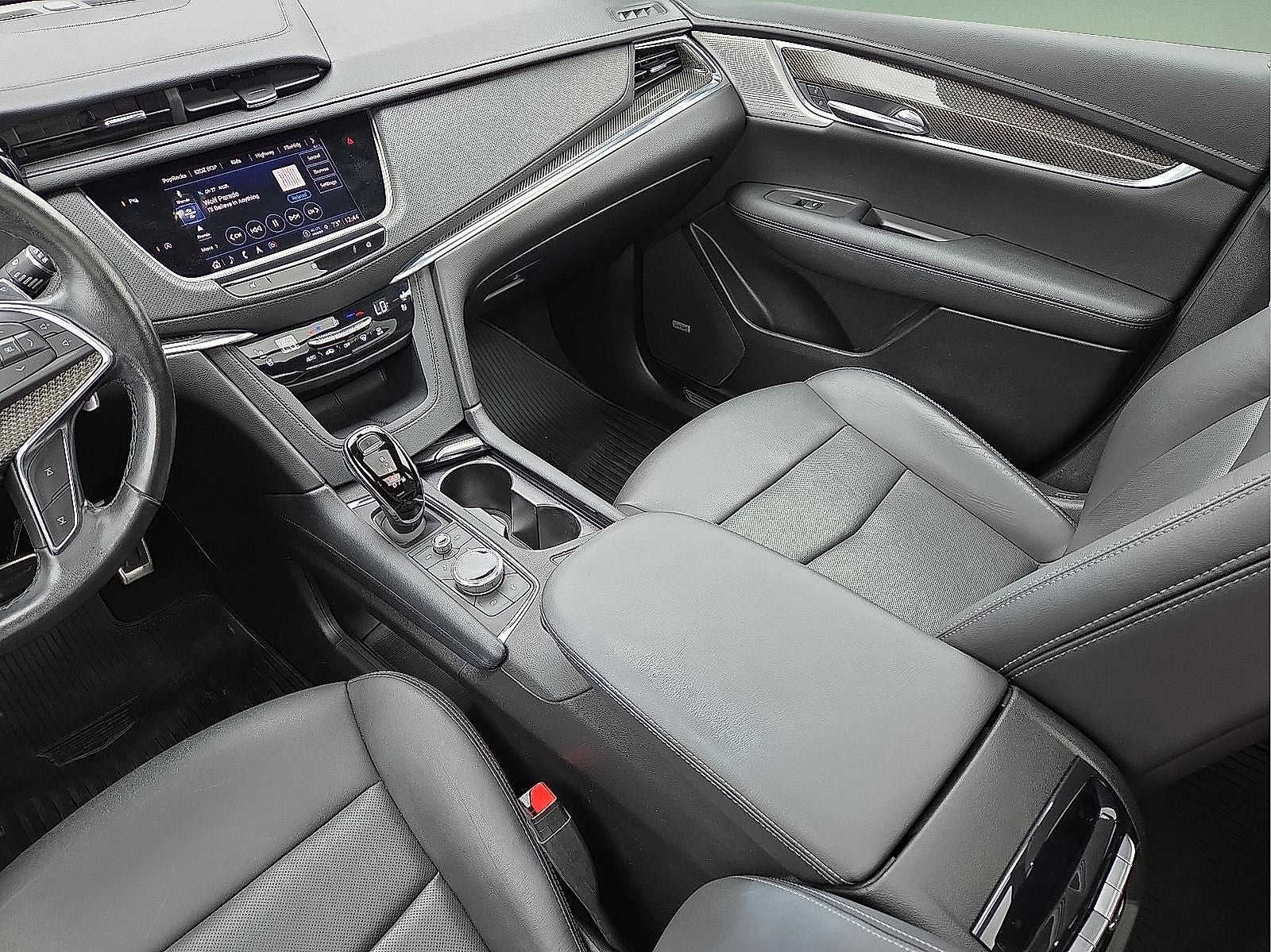 2021 Cadillac XT5 AWD Sport