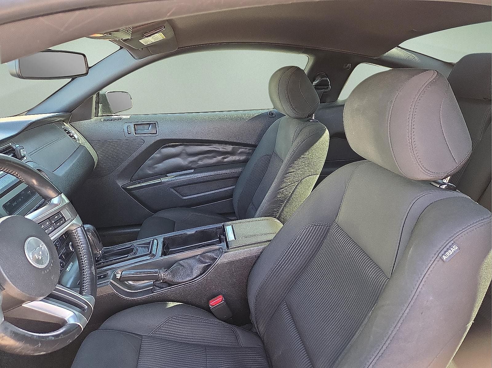 2014 Ford Mustang V6