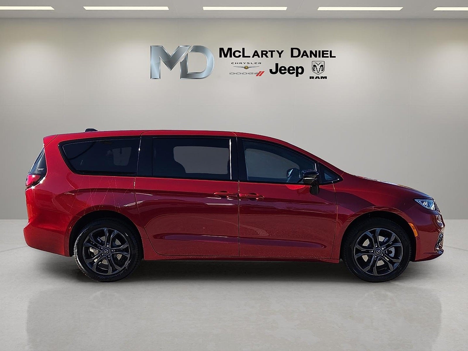 2026 Chrysler Pacifica PACIFICA SELECT AWD