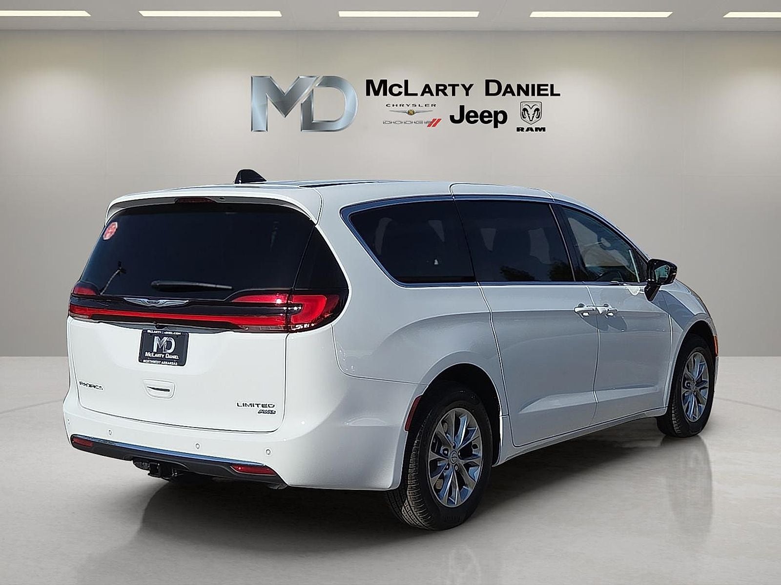 2026 Chrysler Pacifica PACIFICA LIMITED AWD