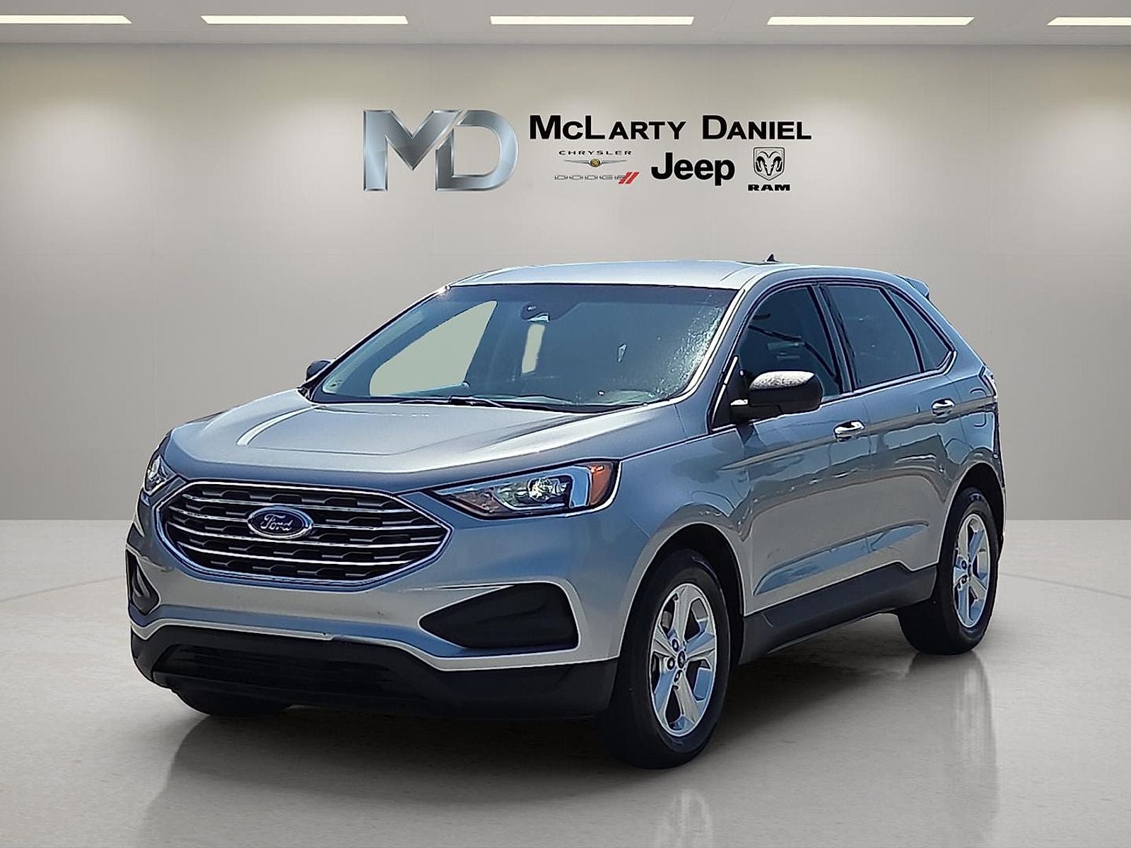 2020 Ford Edge SE
