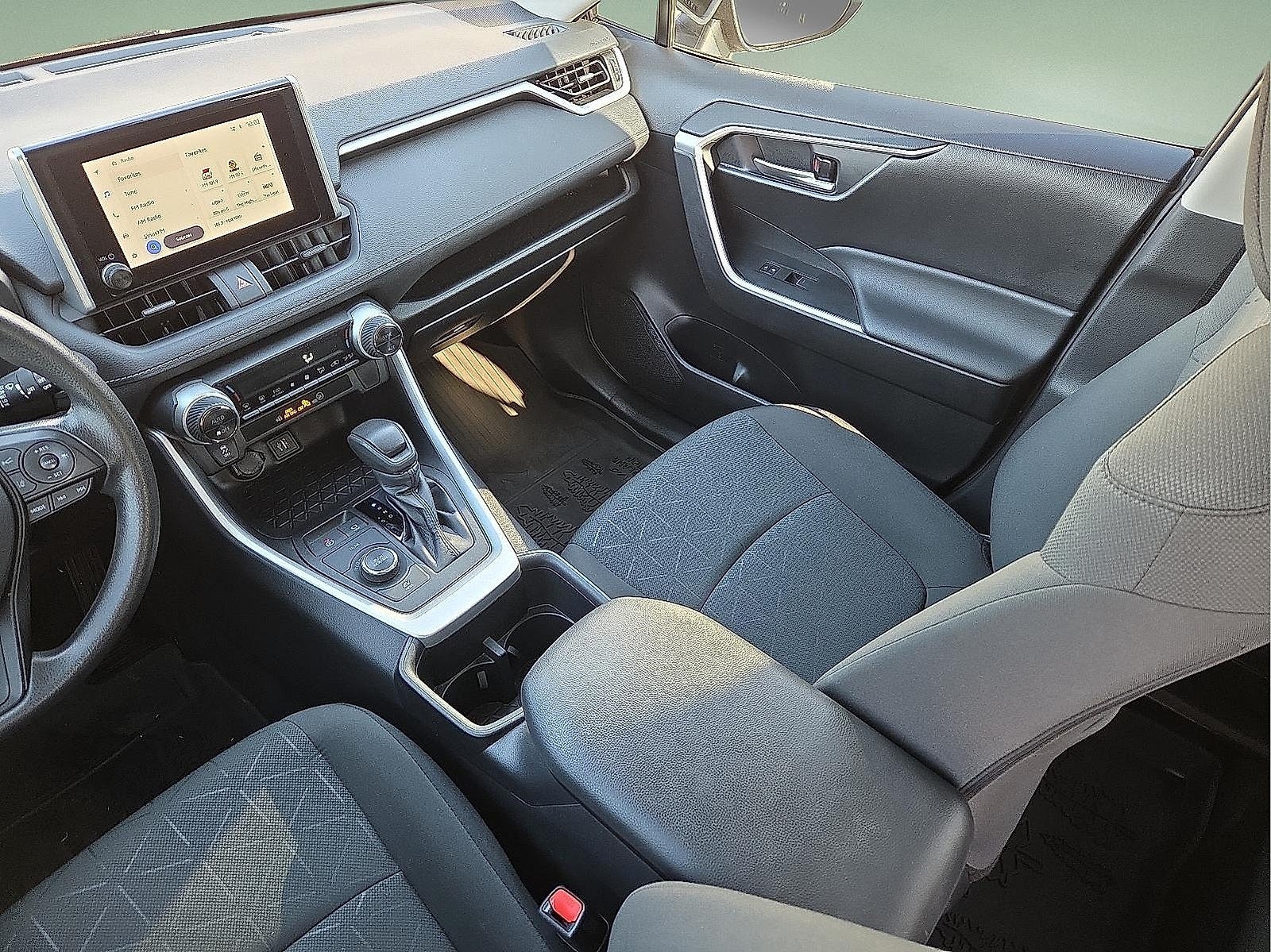 2024 Toyota RAV4 Hybrid Woodland Edition