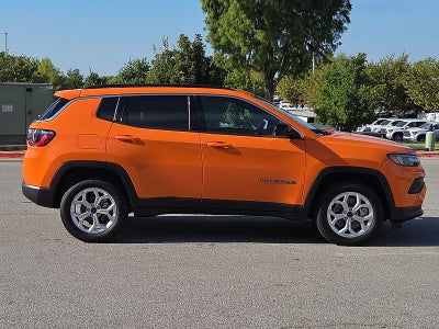 2026 Jeep Compass COMPASS LATITUDE 4X4