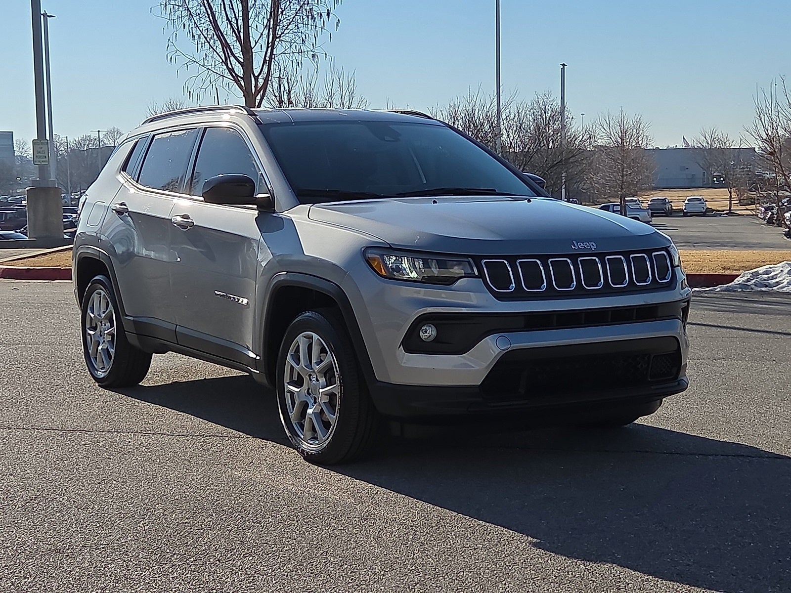 2022 Jeep Compass Latitude Lux