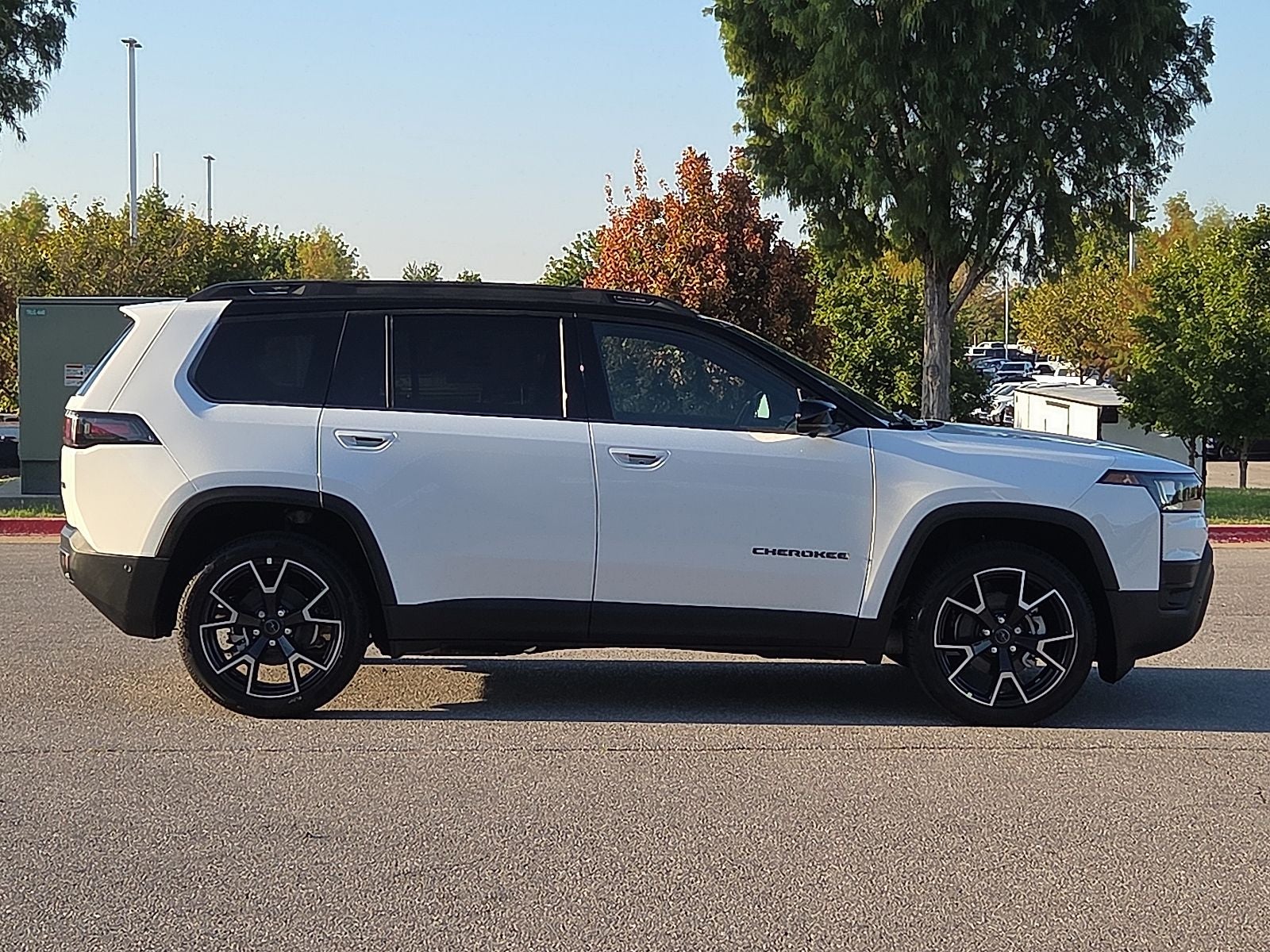 2026 Jeep Cherokee CHEROKEE OVERLAND 4X4