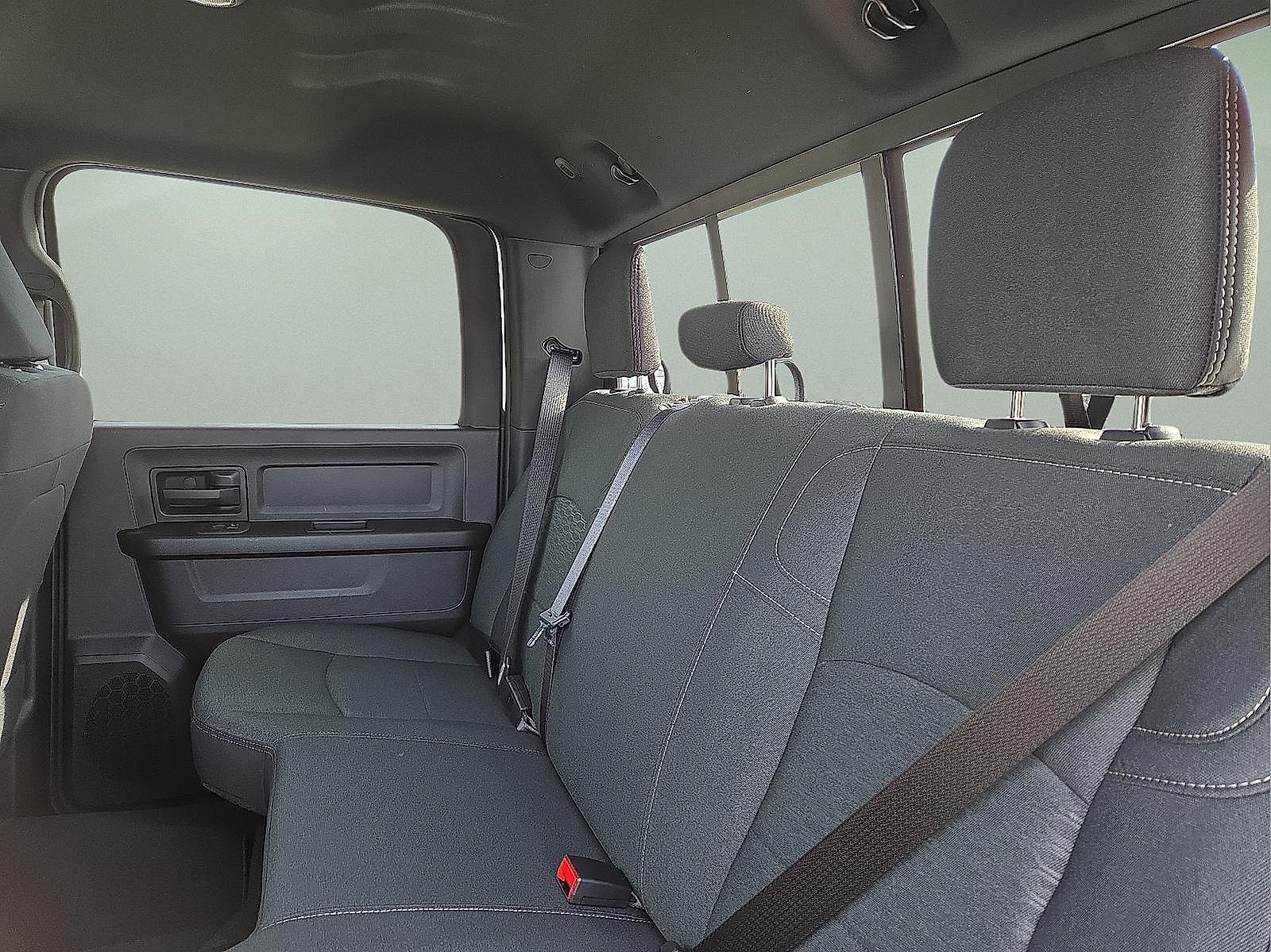 2026 RAM Ram 3500 RAM 3500 TRADESMAN CREW CAB 4X4 6'4' BOX