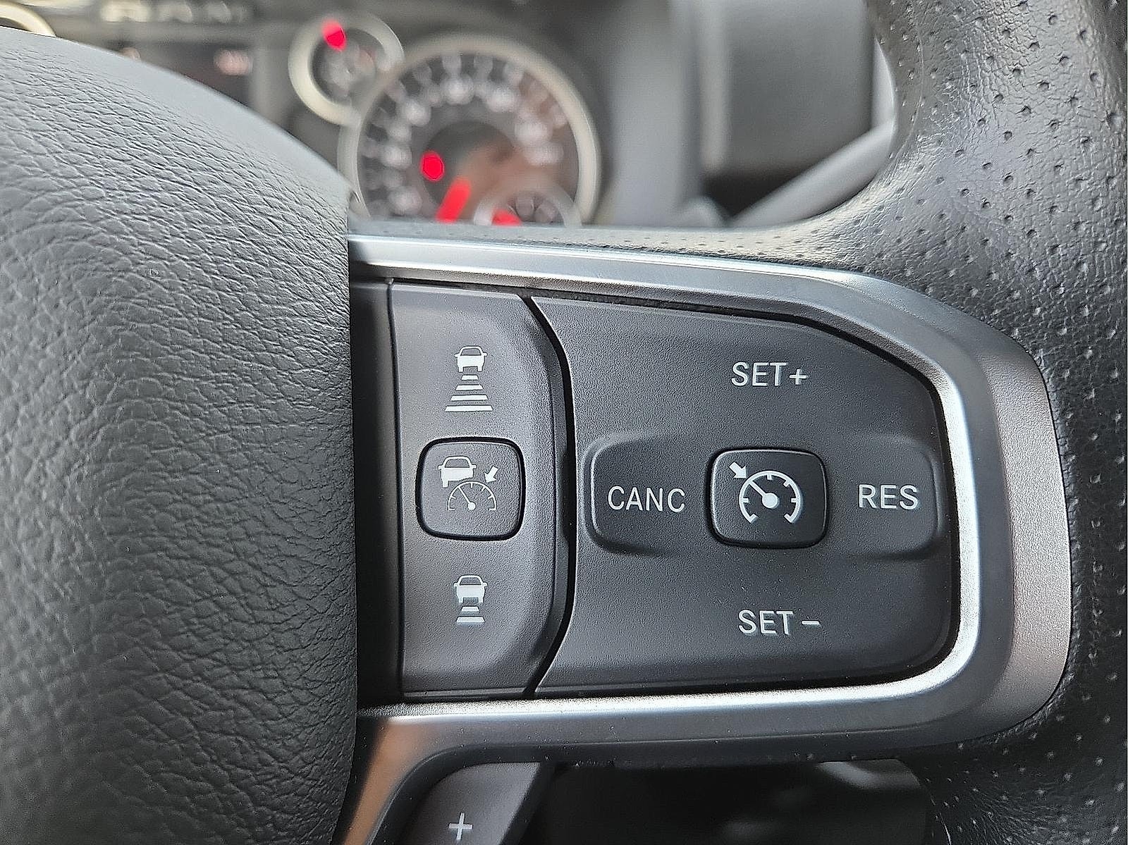 2026 RAM Ram 3500 RAM 3500 TRADESMAN CREW CAB 4X4 6'4' BOX