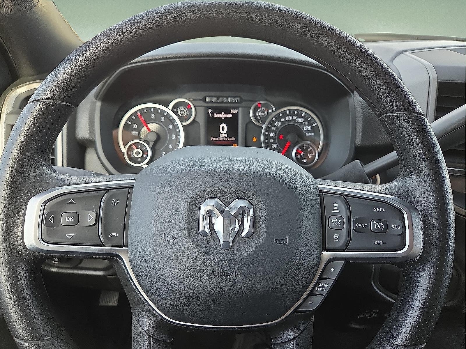 2026 RAM Ram 3500 RAM 3500 TRADESMAN CREW CAB 4X4 6'4' BOX