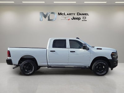 2026 RAM Ram 3500 RAM 3500 TRADESMAN CREW CAB 4X4 6'4' BOX