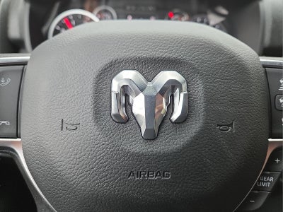 2026 RAM Ram 3500 RAM 3500 TRADESMAN CREW CAB 4X4 6'4' BOX