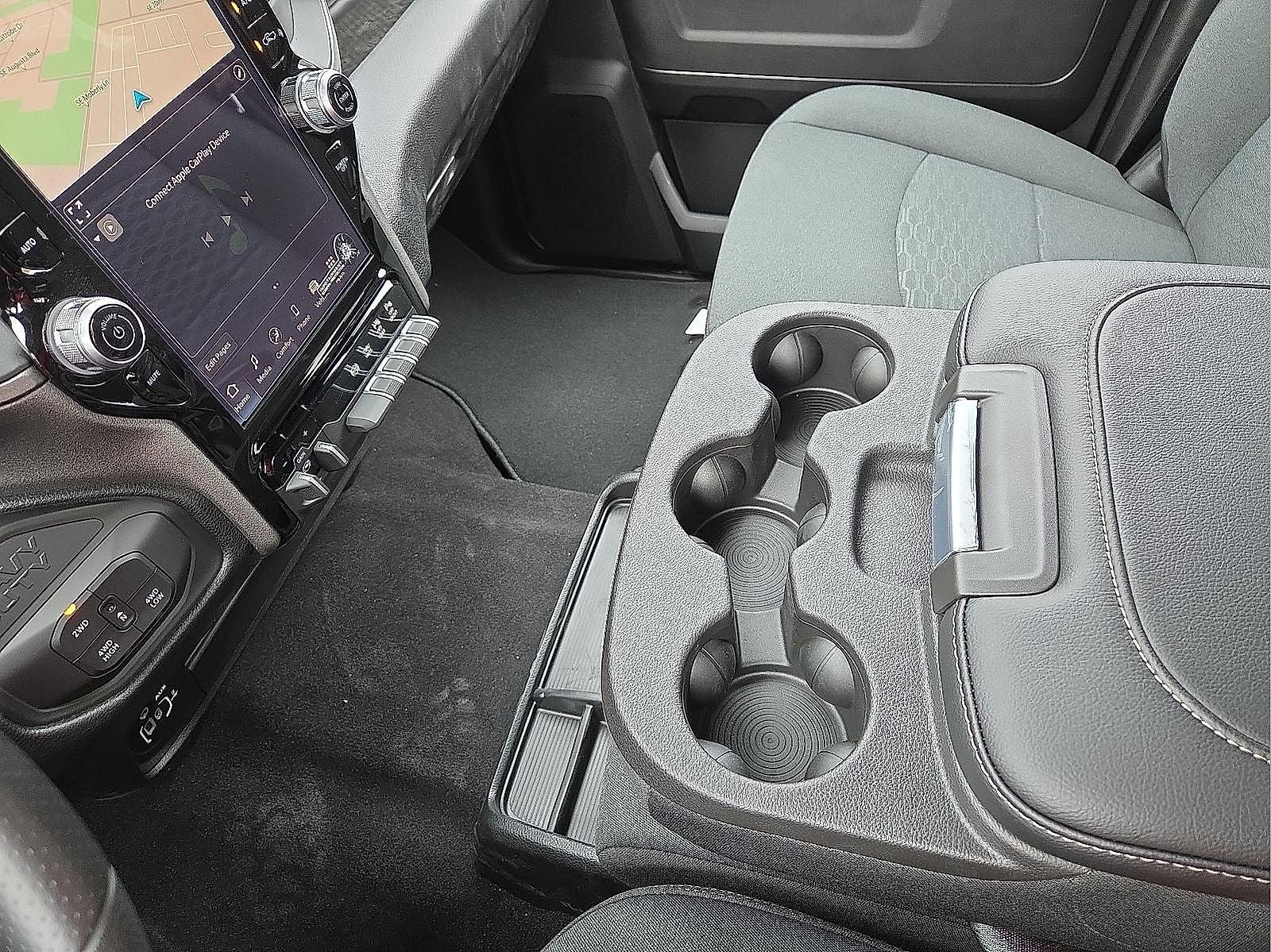 2026 RAM Ram 3500 RAM 3500 TRADESMAN CREW CAB 4X4 6'4' BOX