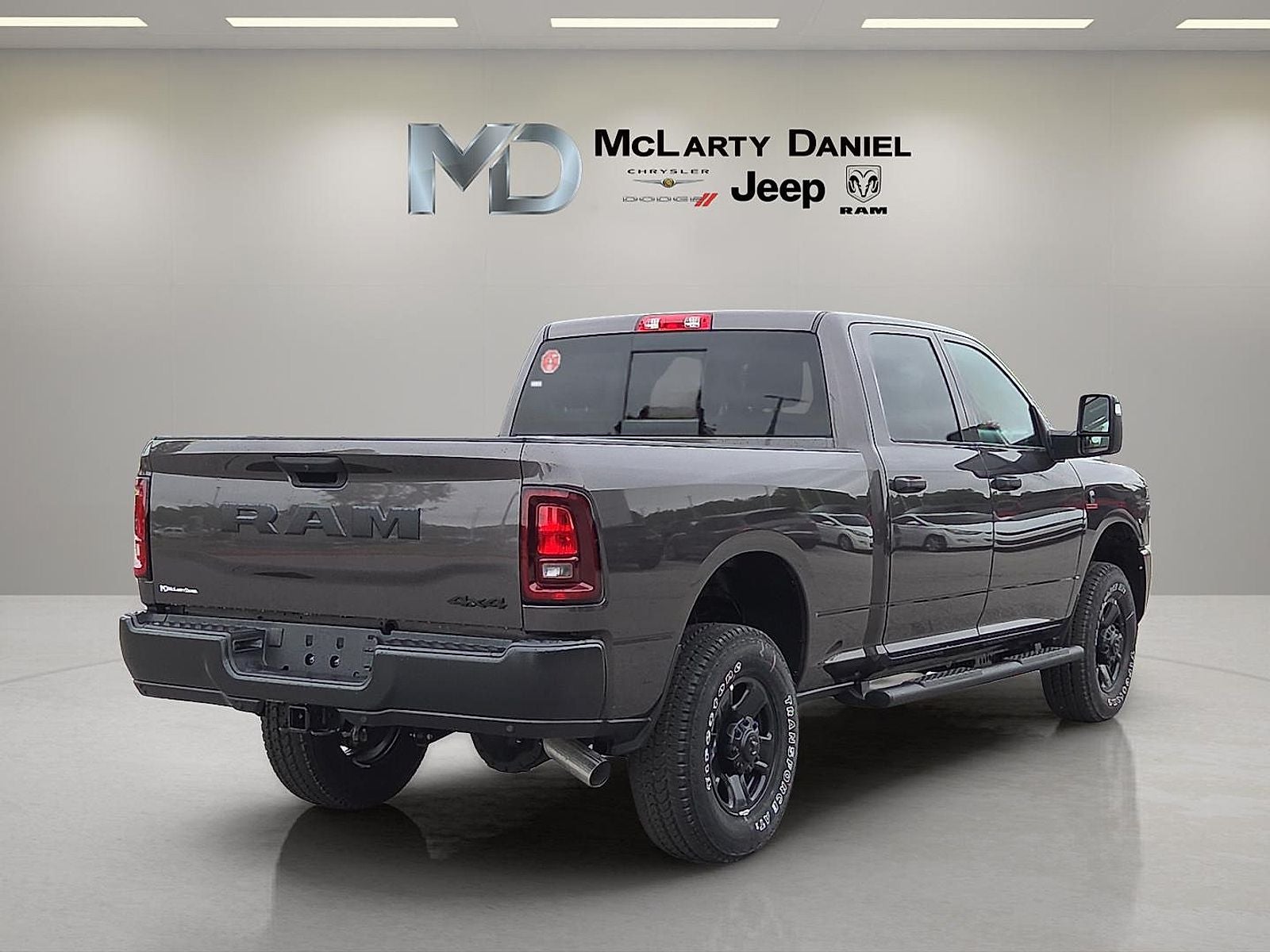 2026 RAM Ram 3500 RAM 3500 TRADESMAN CREW CAB 4X4 6'4' BOX