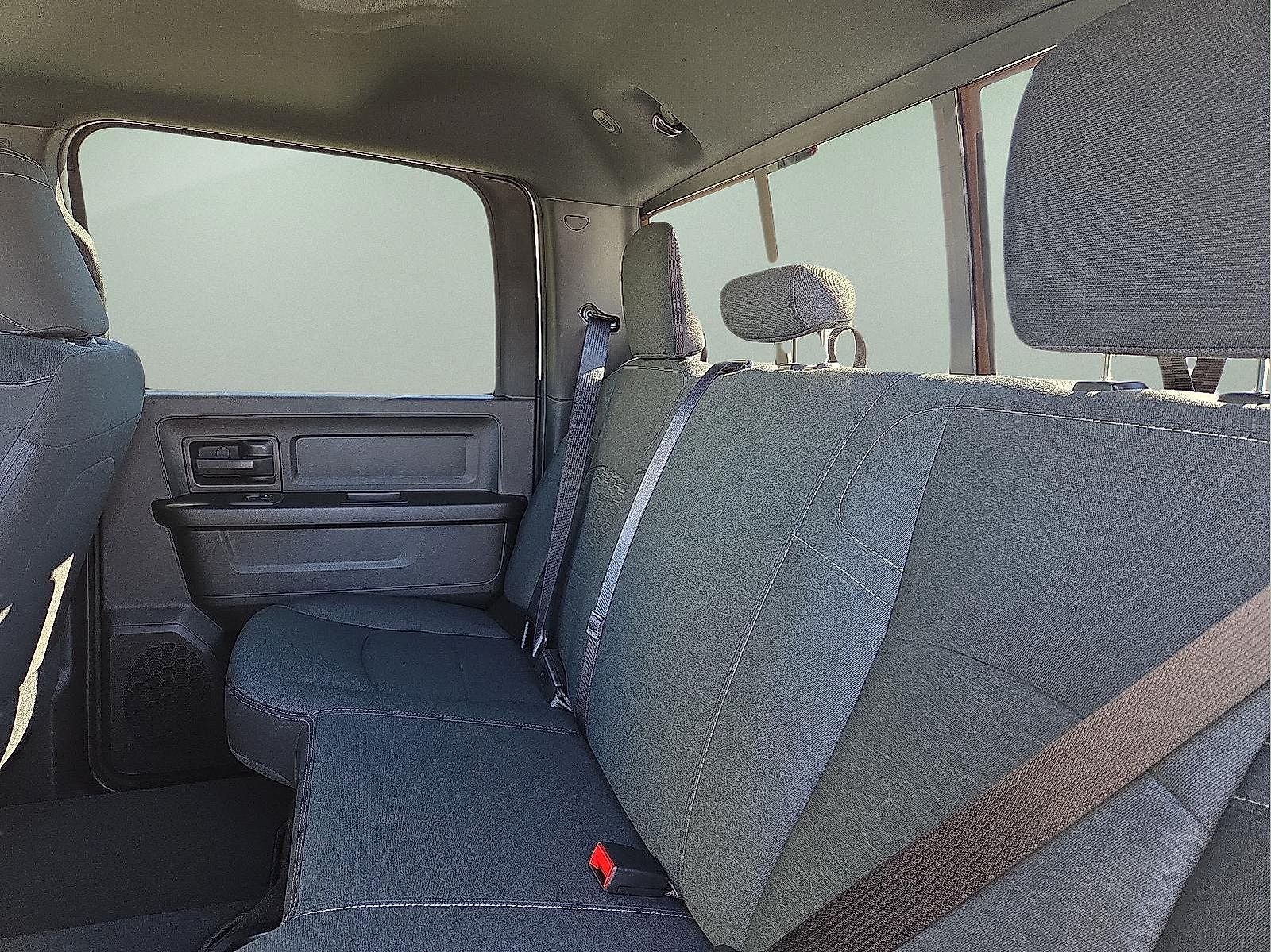 2026 RAM Ram 3500 RAM 3500 TRADESMAN CREW CAB 4X4 6'4' BOX