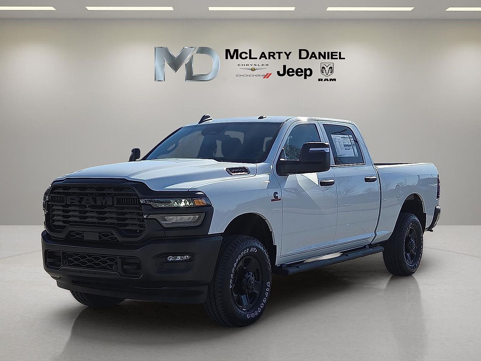 2026 RAM Ram 3500 RAM 3500 TRADESMAN CREW CAB 4X4 6'4' BOX