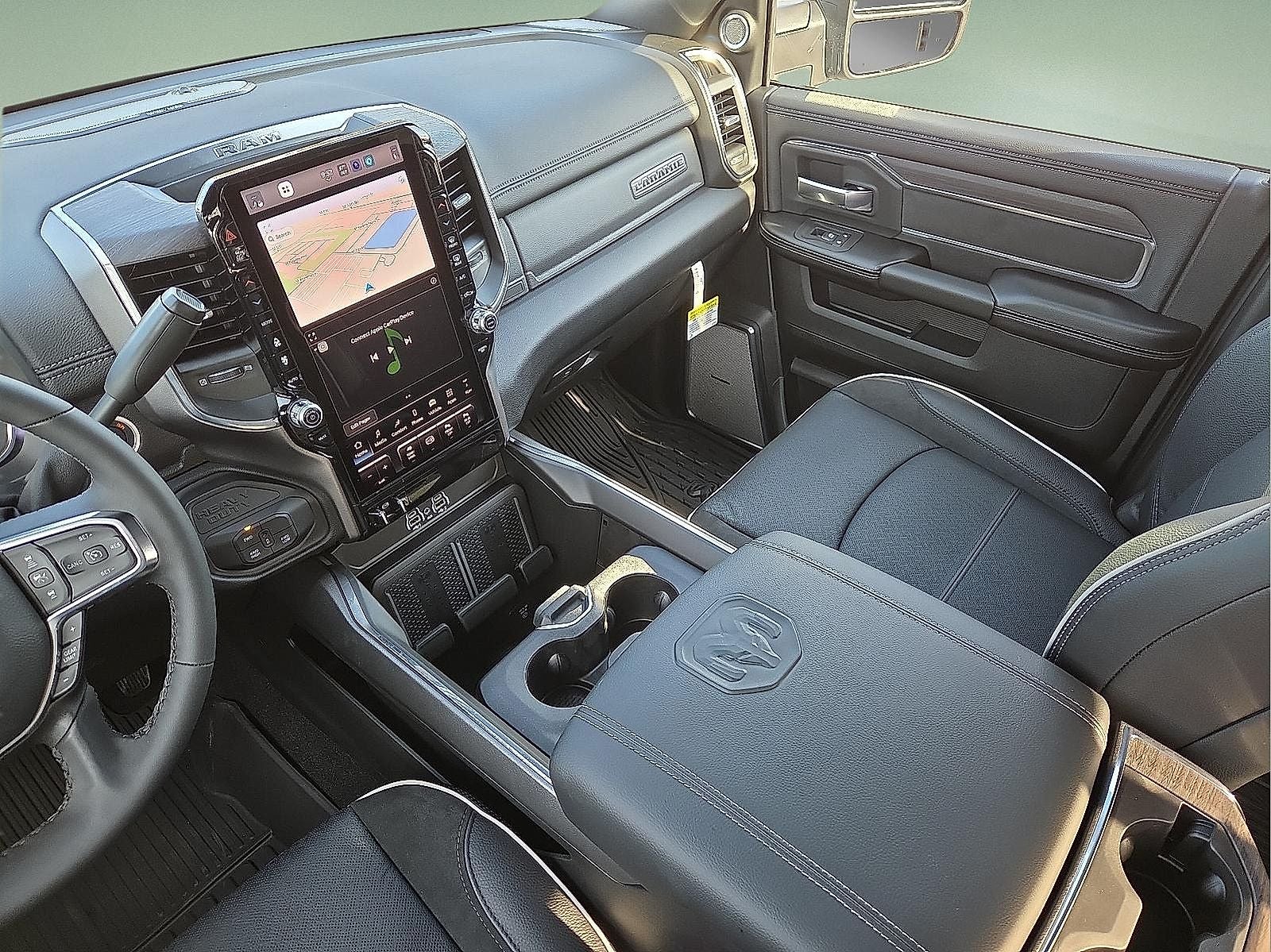 2026 RAM Ram 3500 RAM 3500 LARAMIE CREW CAB 4X4 6'4' BOX