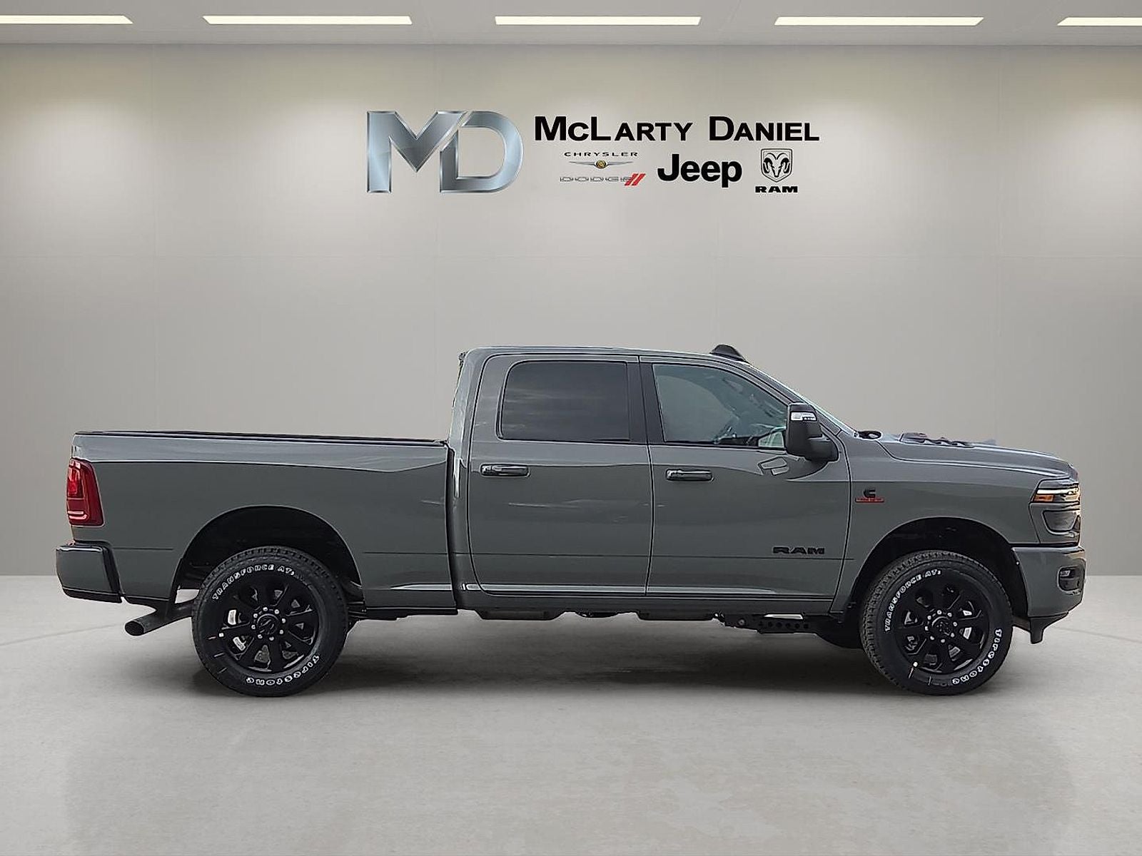 2026 RAM Ram 3500 RAM 3500 LARAMIE CREW CAB 4X4 6'4' BOX