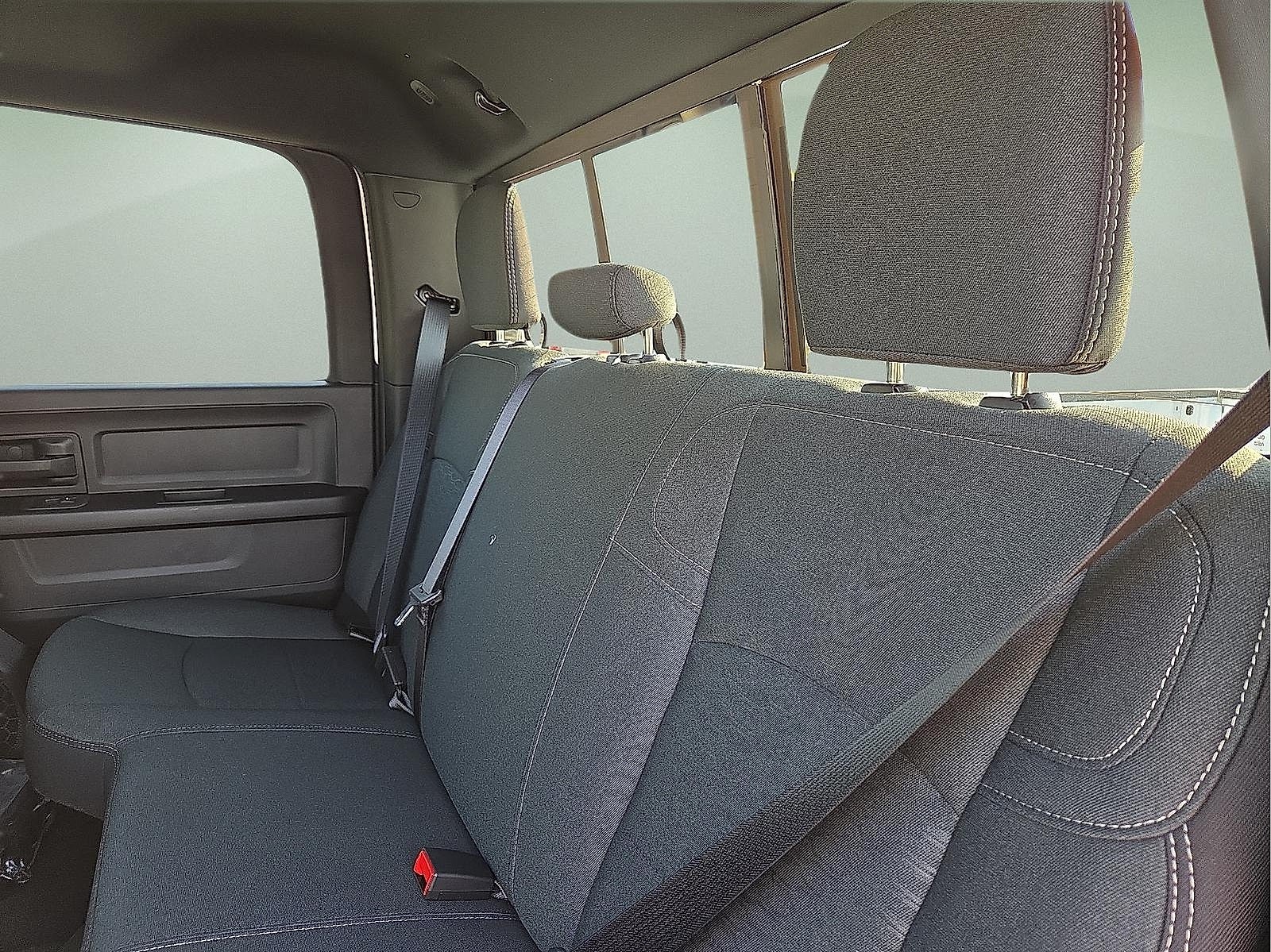 2026 RAM Ram 2500 RAM 2500 BLACK EXPRESS CREW CAB 4X4 8' BOX