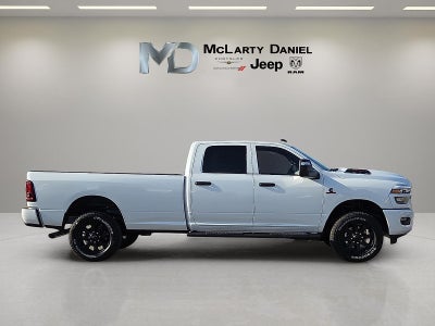 2026 RAM Ram 2500 RAM 2500 BLACK EXPRESS CREW CAB 4X4 8' BOX