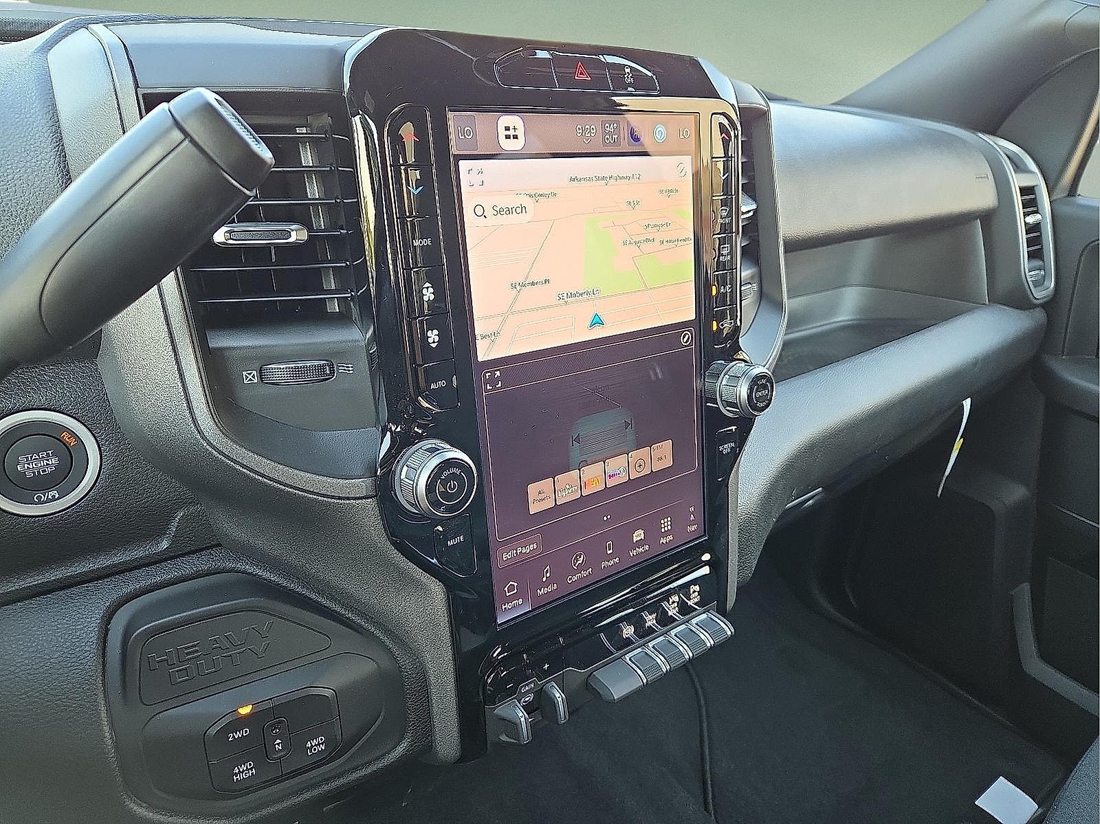 2026 RAM Ram 2500 RAM 2500 BLACK EXPRESS CREW CAB 4X4 8' BOX