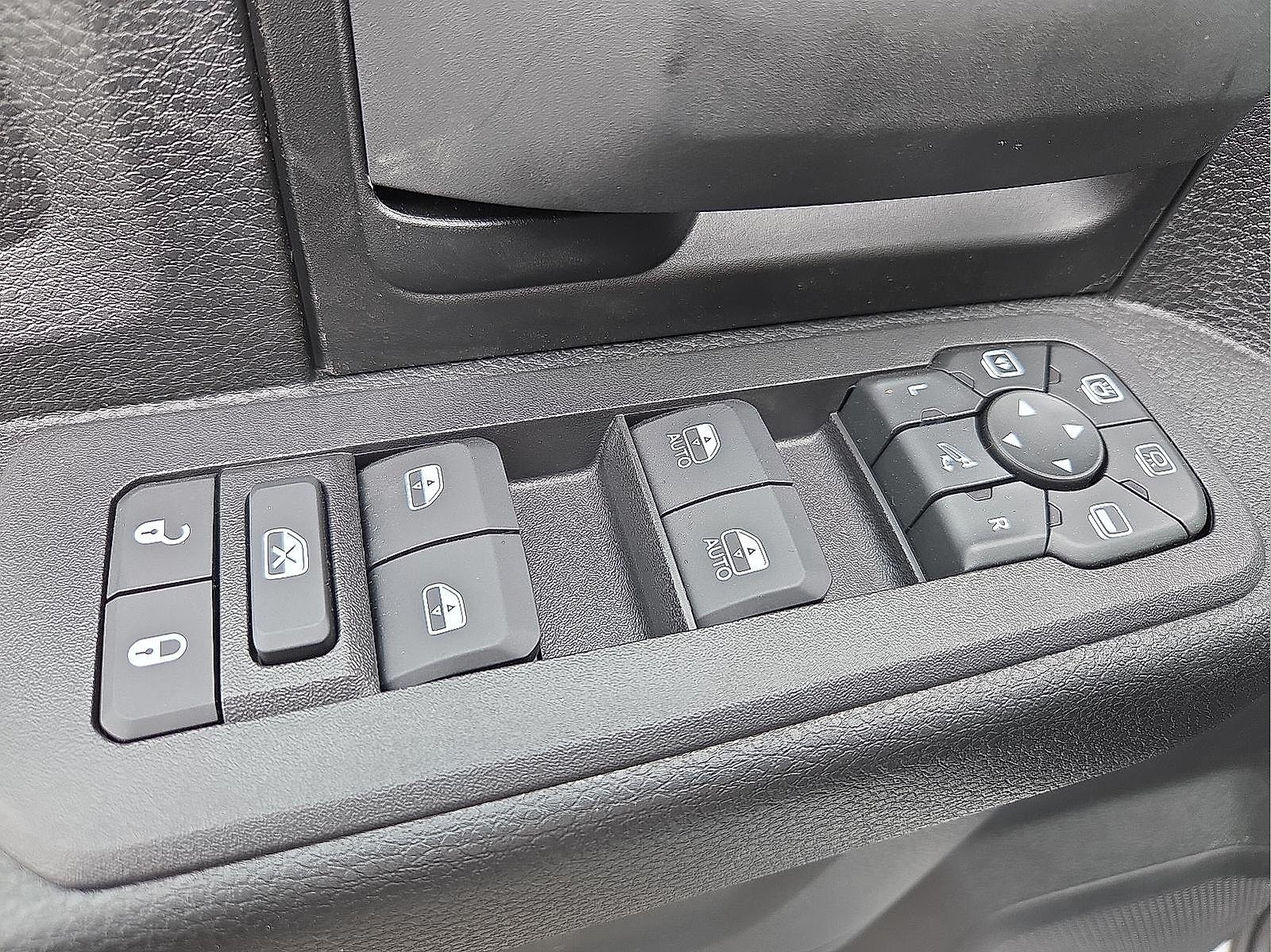 2026 RAM Ram 2500 RAM 2500 BLACK EXPRESS CREW CAB 4X4 8' BOX