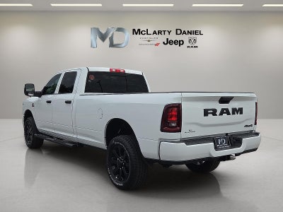 2026 RAM Ram 2500 RAM 2500 BLACK EXPRESS CREW CAB 4X4 8' BOX