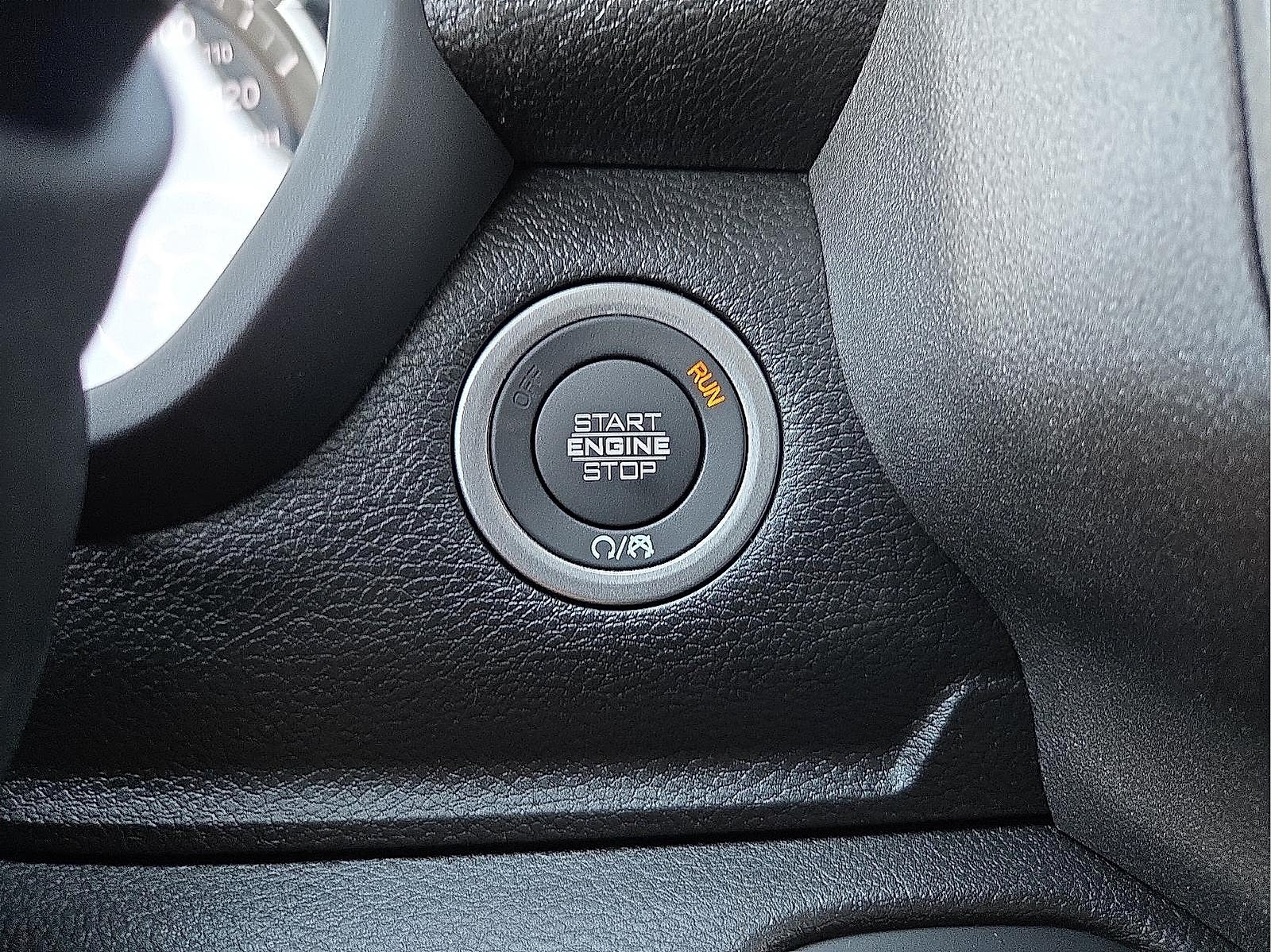 2026 RAM Ram 2500 RAM 2500 BLACK EXPRESS CREW CAB 4X4 8' BOX