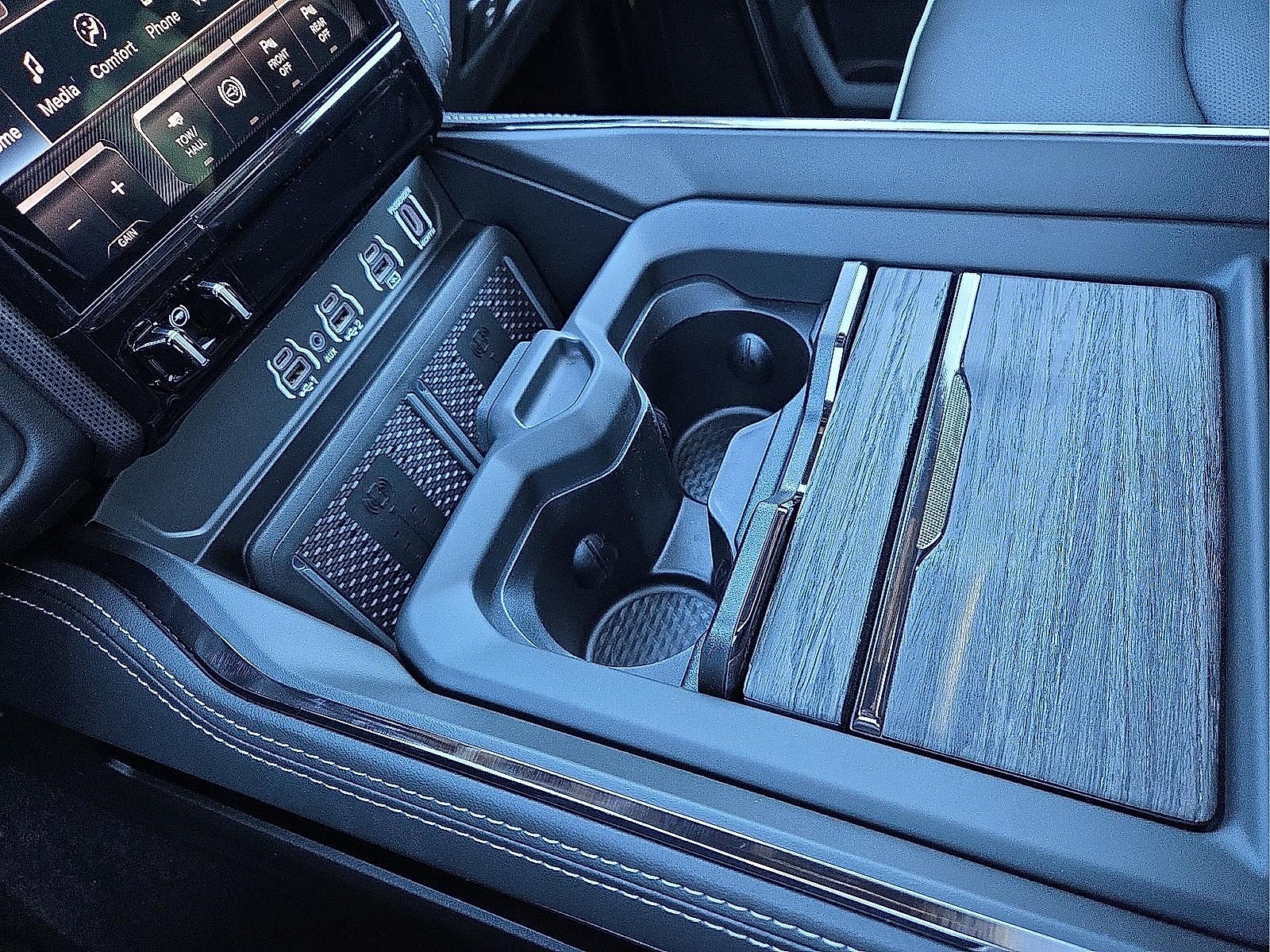 2026 RAM Ram 2500 RAM 2500 LIMITED MEGA CAB 4X4 6'4' BOX