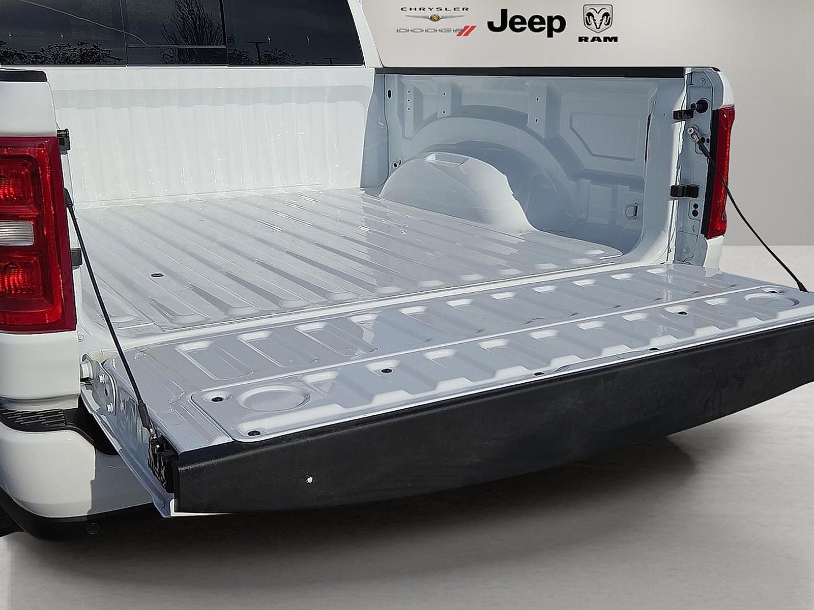 2025 RAM Ram 1500 RAM 1500 BIG HORN CREW CAB 4X4 5'7' BOX