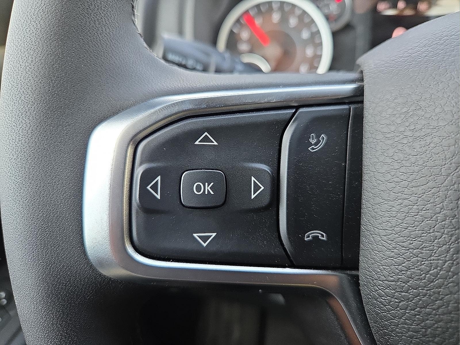 2025 RAM Ram 1500 RAM 1500 BIG HORN CREW CAB 4X4 5'7' BOX