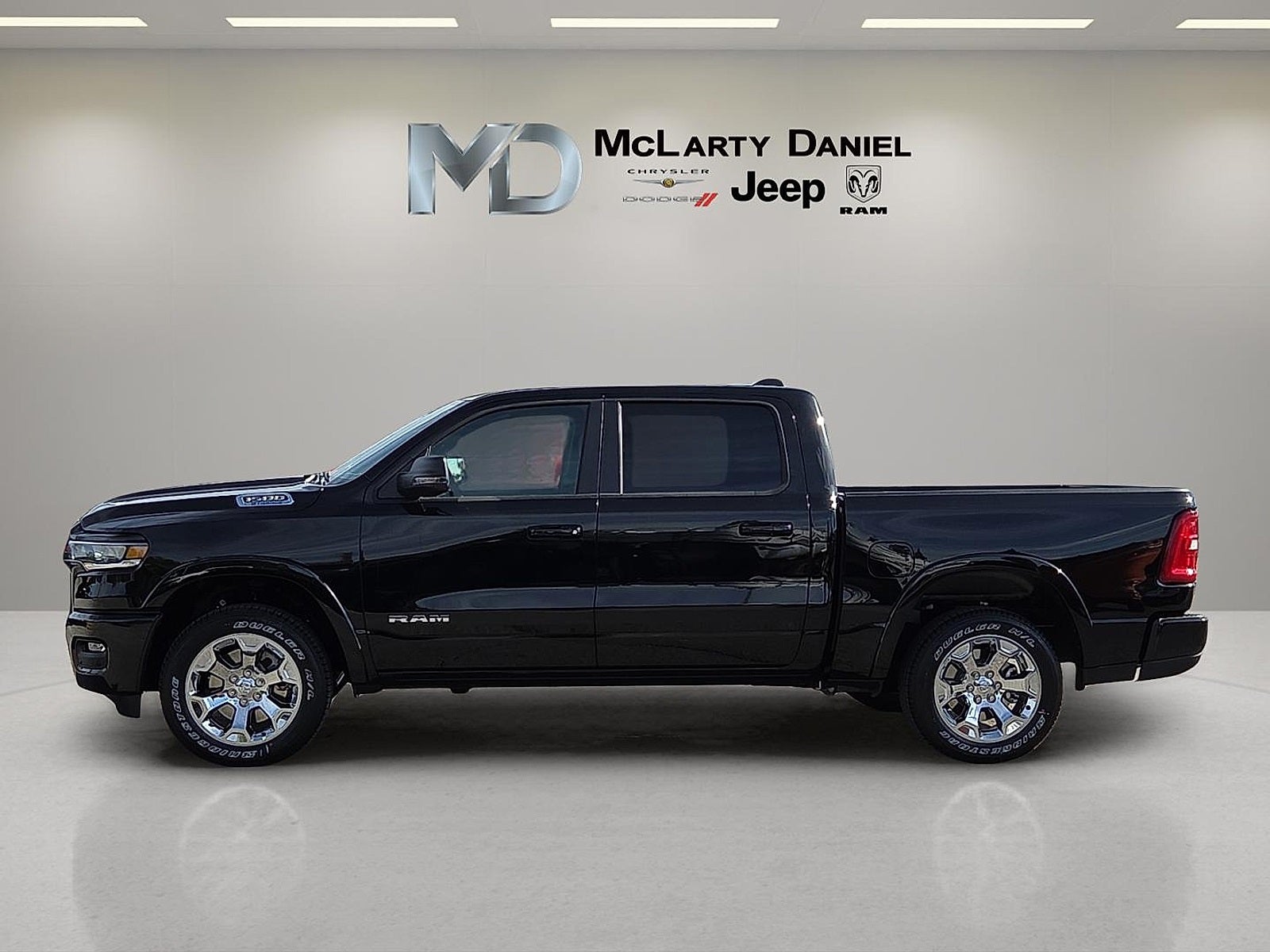 2025 RAM Ram 1500 RAM 1500 BIG HORN CREW CAB 4X4 5'7' BOX